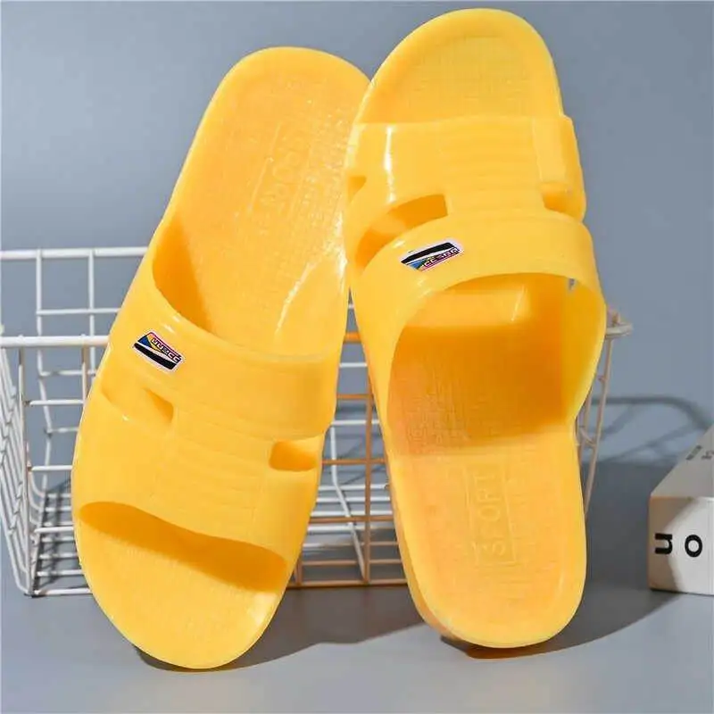 

Классические тапочки для ванной в стиле Оксфорд, резиновые шлепанцы для мужчин, летние домашние удобные тапочки с Т-образным ремешком из кристаллического пластика, нескользящие.