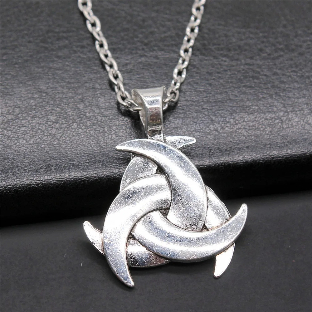 Vintage Antique Silver Color 36x30mm Triquetra Sign Pendant Necklace For Women Men Long Chain Trendy Jewelry Accessories