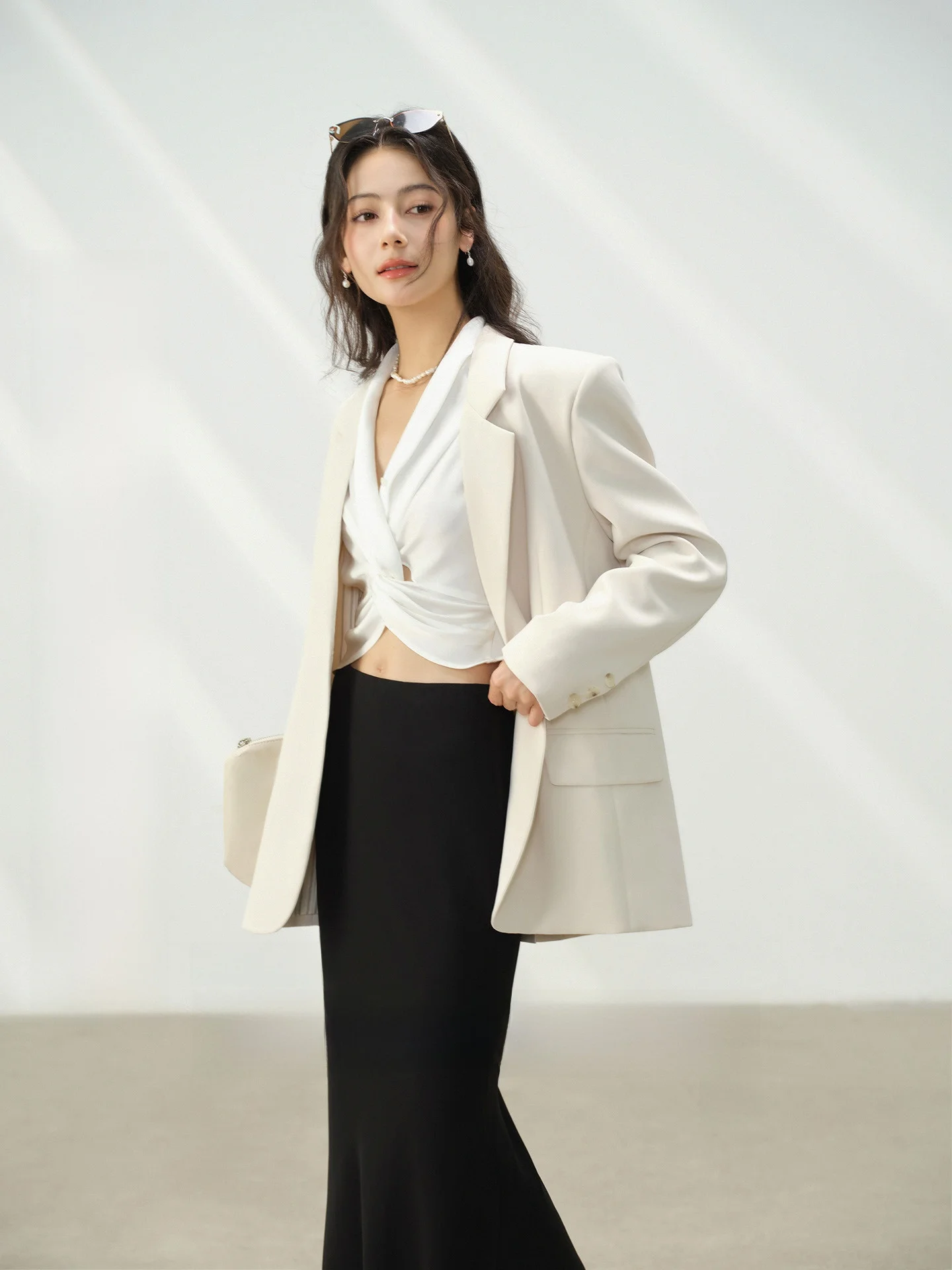 

Женская легкая формальная куртка Sweet Sle для повседневной носки, весенняя, маленького размера, с плоским воротником, белая, для офиса