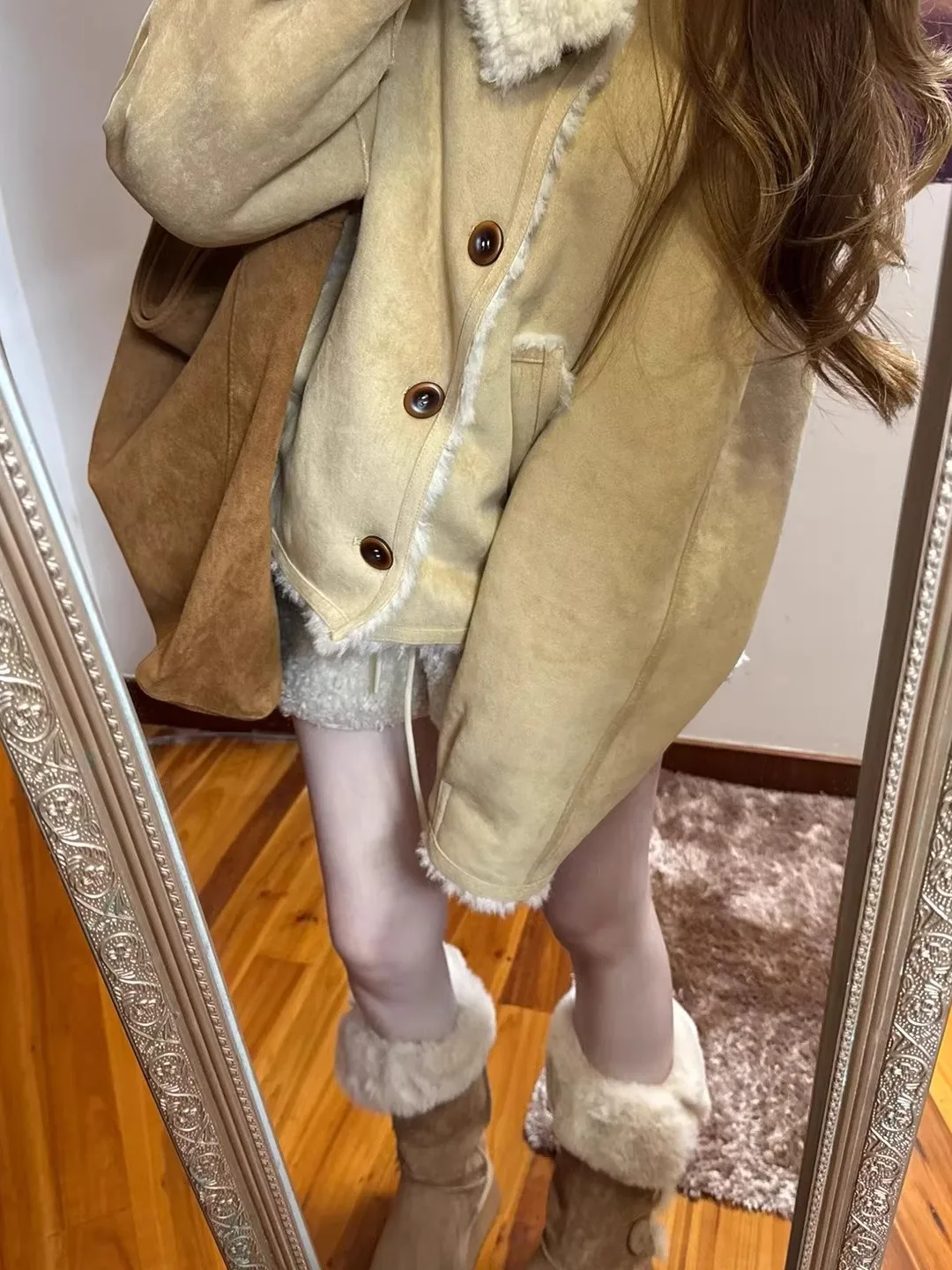 

Retro Contrast Color Thiened eepskin Coat Women's Winter New Small Size High-End Warm Coat ort Outerwear