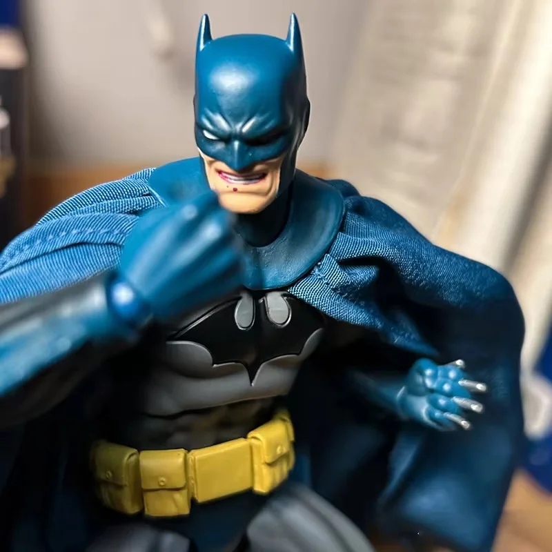 جديد في المخزون مافيكس 105 النسخة الهزلية هش باتمان الأزرق العدالة الدوري عمل الشكل للأطفال جمع لعبة هدية الكريسماس #4