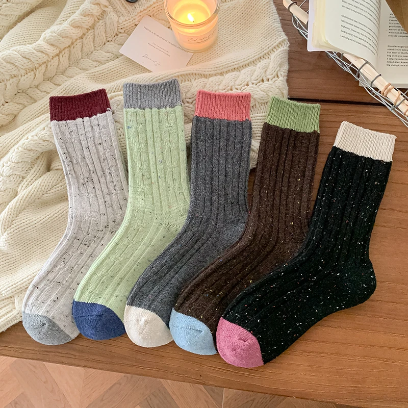 New Women Socks High Quality Autumn Winter Mixed-color Crew Socks Breathable Casual Retro Thick Socks Female Warm Outdoor Comfy