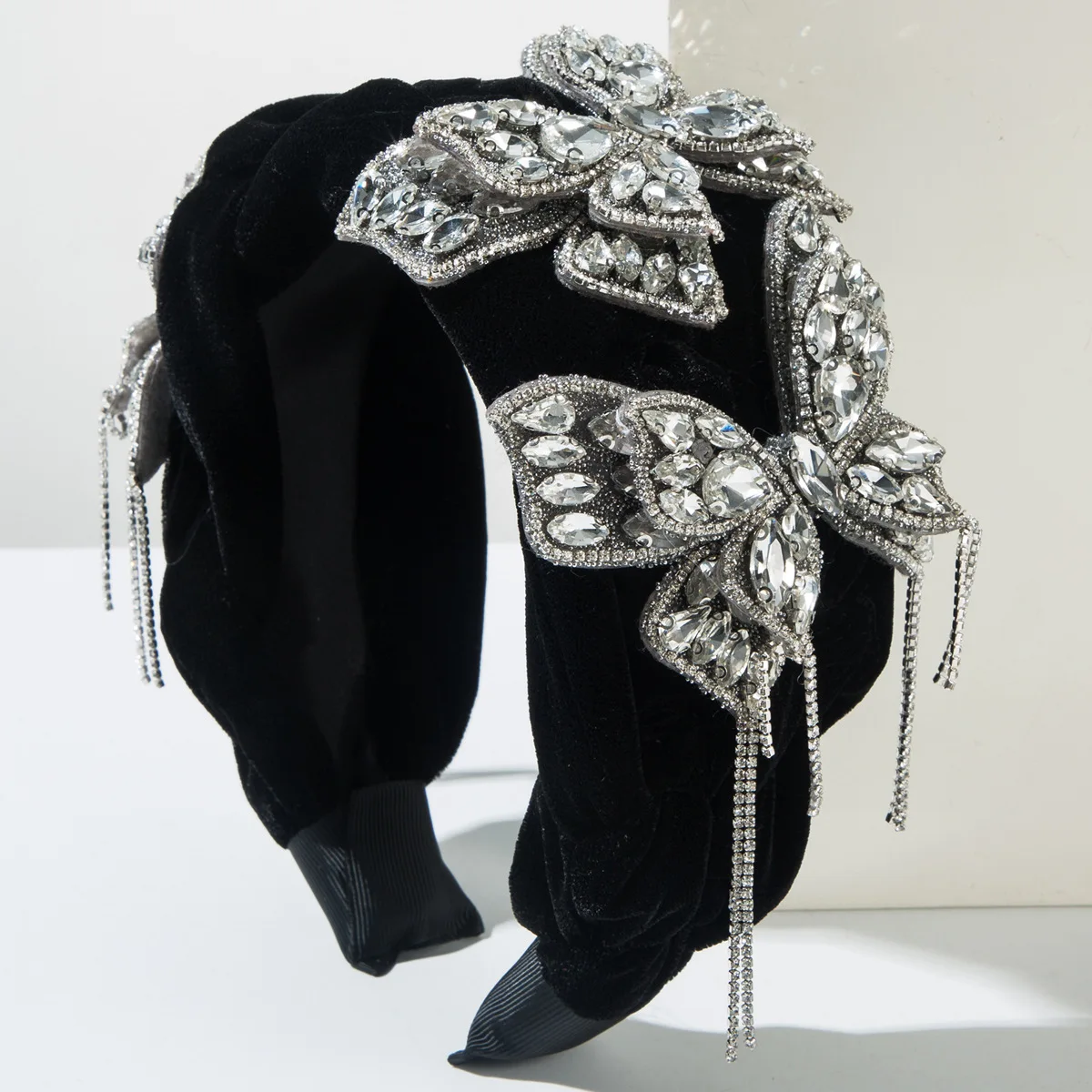 Korean flannel weaving heavy industry premium headband full diamond butterfly swallow flower accessories headband Douyin Interne