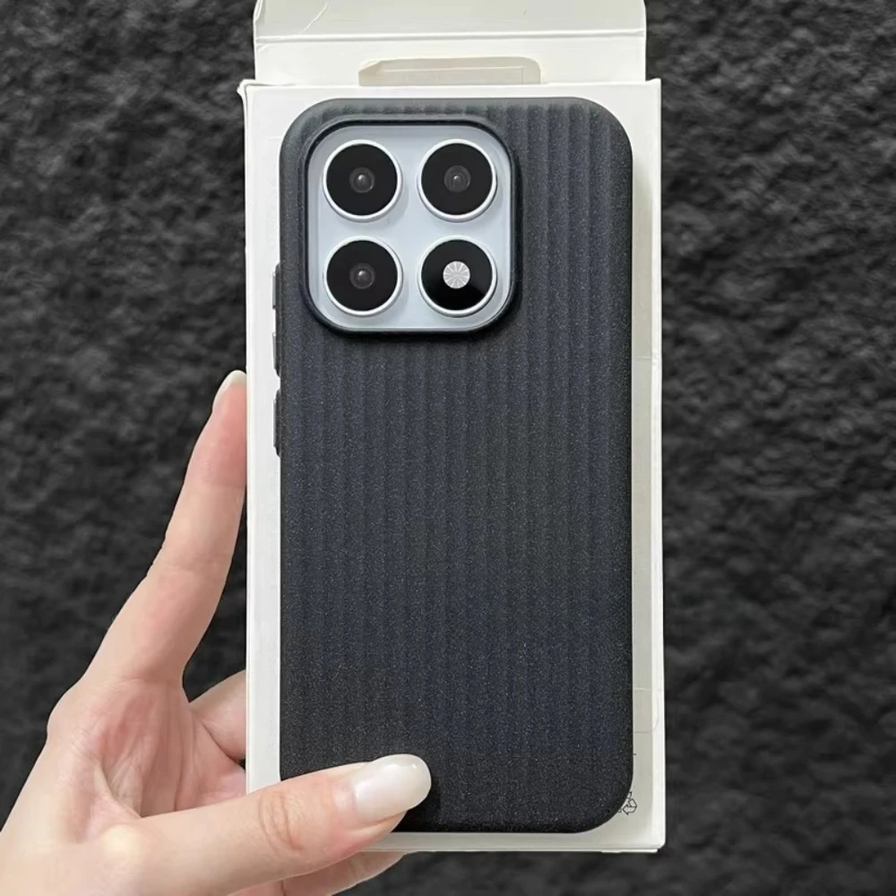 For Xiaomi 17 Case Hard Frosted Comfortable Feel Magnetic Co