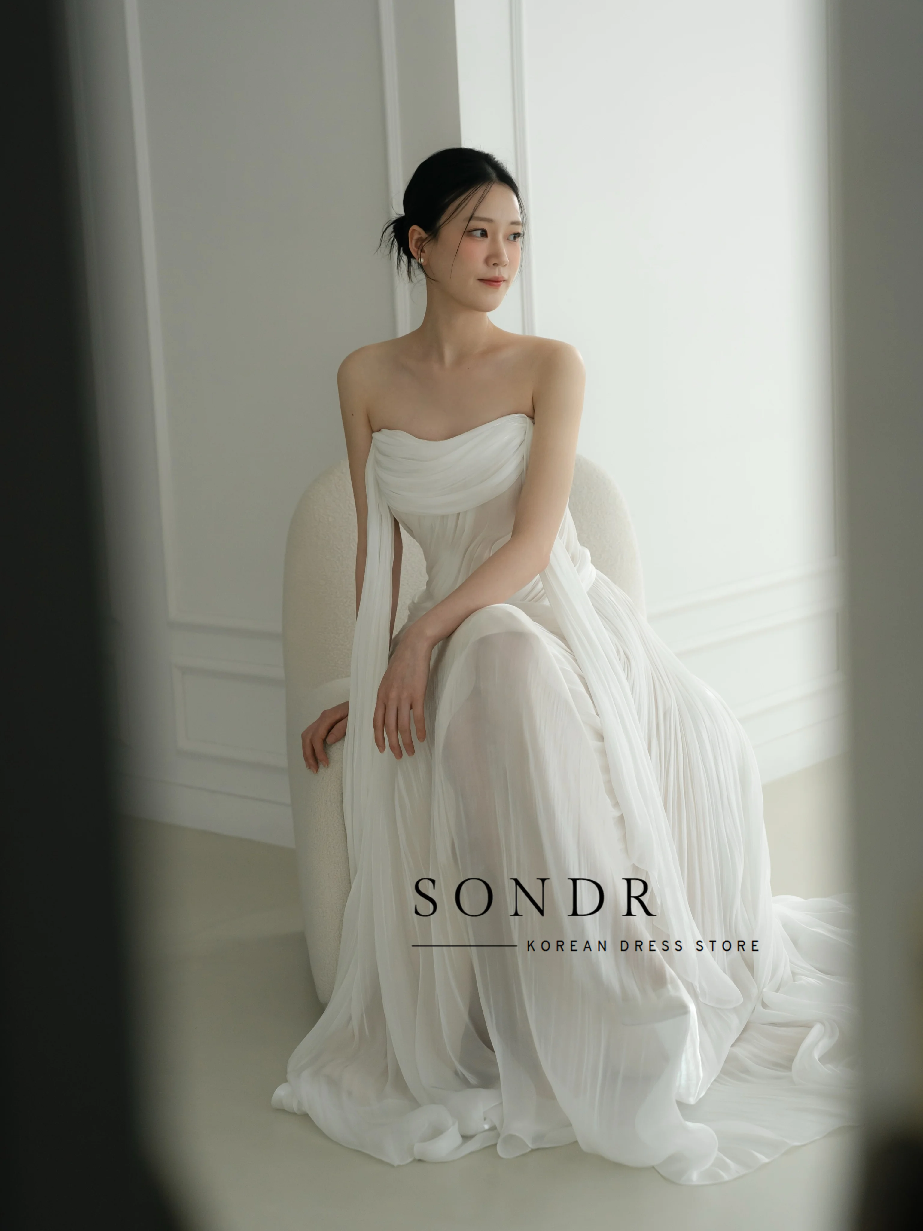 Sondr Customized Japanese Wedding Party Gown Photography Modern Korean Wedding Dresses Pleated Strapless Long Bridal Gown