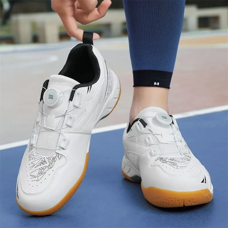 2026 Good Quality Badminton Shoes For Mens Womens Professional Table Tennis Shoe Unisex Light Weight Indoor Sports Shoes Couples