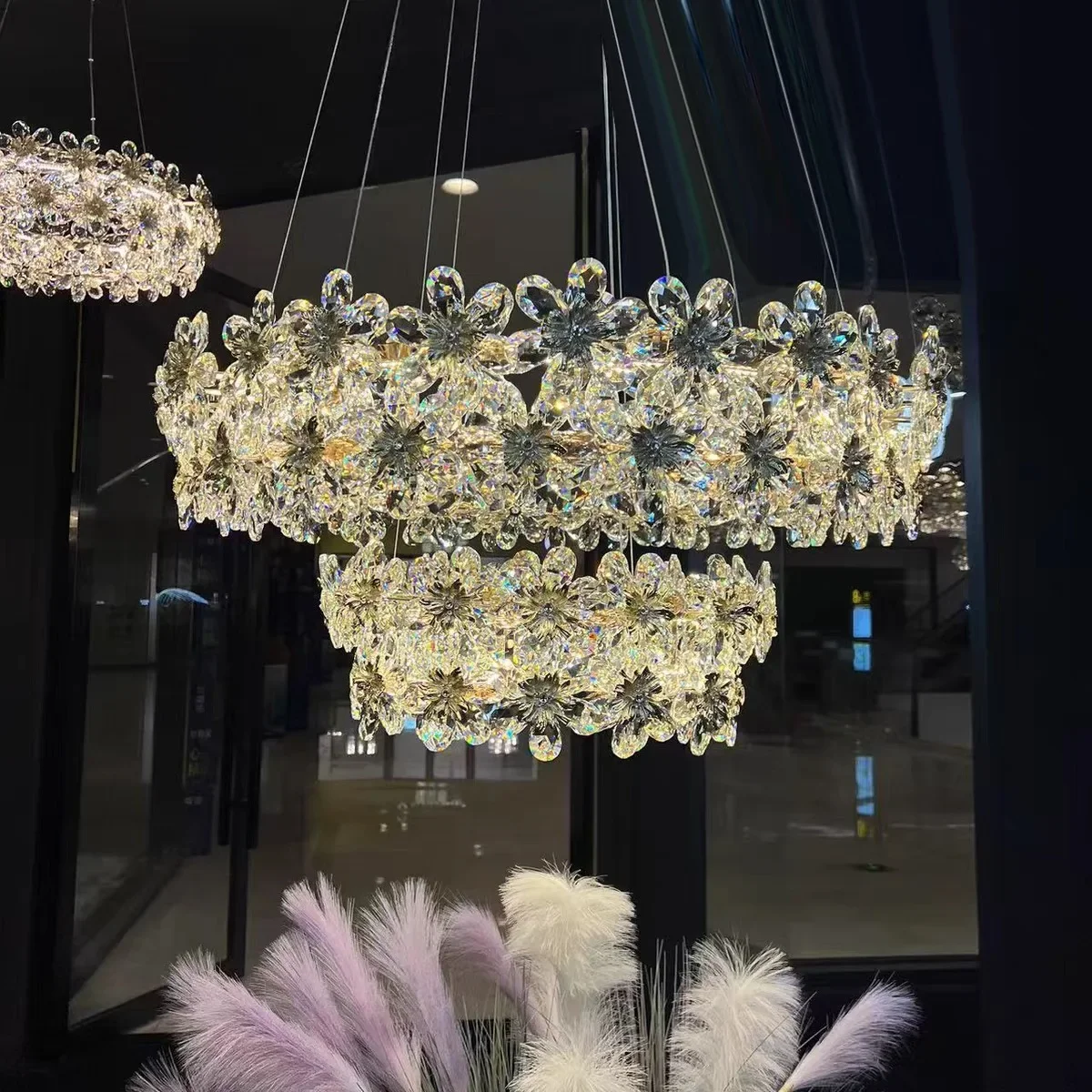

Luxury Crystal Flowers Chandelier Round Pendant Light for Villa Hotel Hall Living Room Restaurant Indoor Decoration Hanging Lamp