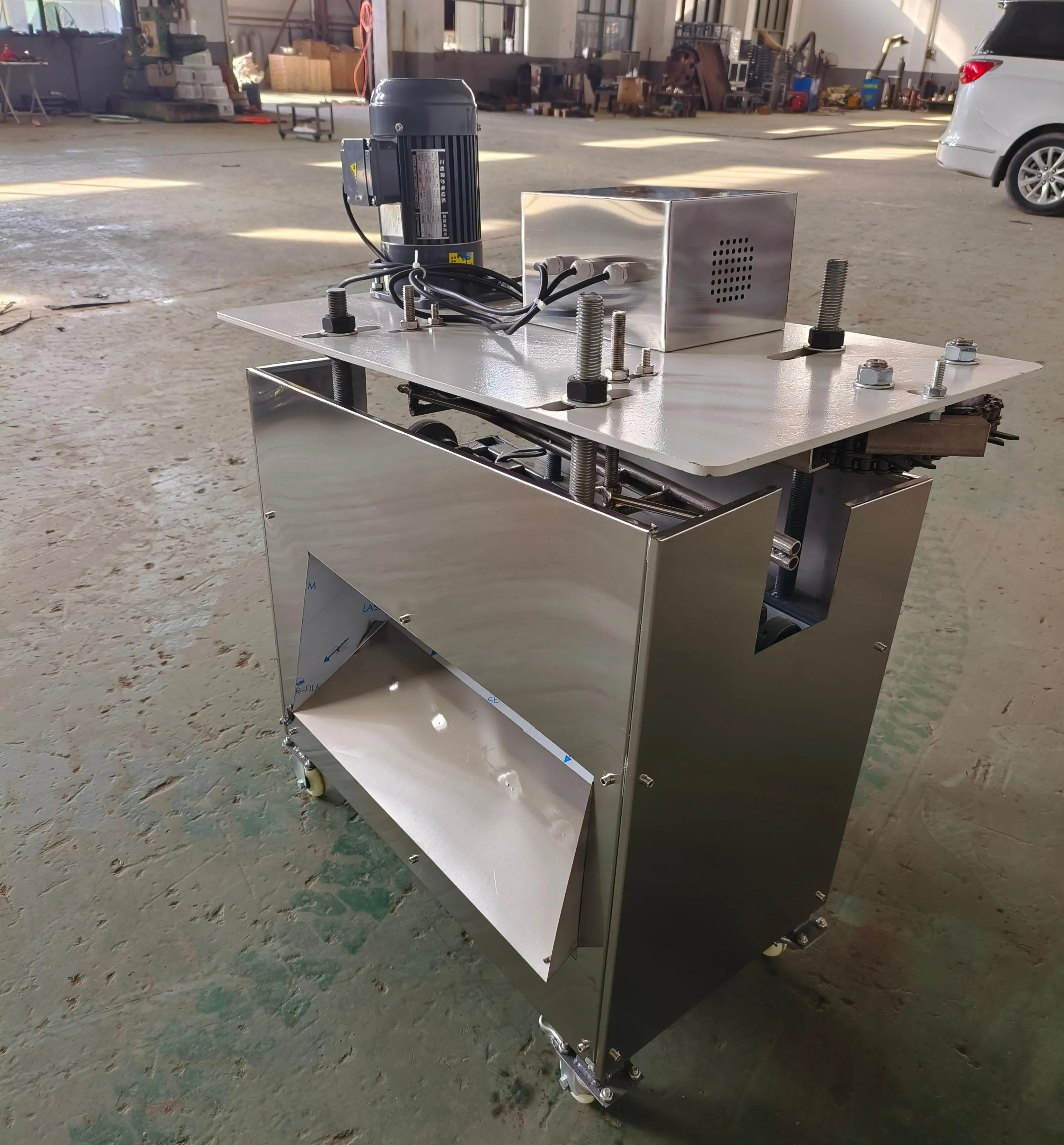 Professional Semi-automatic Chicken Claw Deboning Machine for The Primary Processing of Chicken and Duck Claws