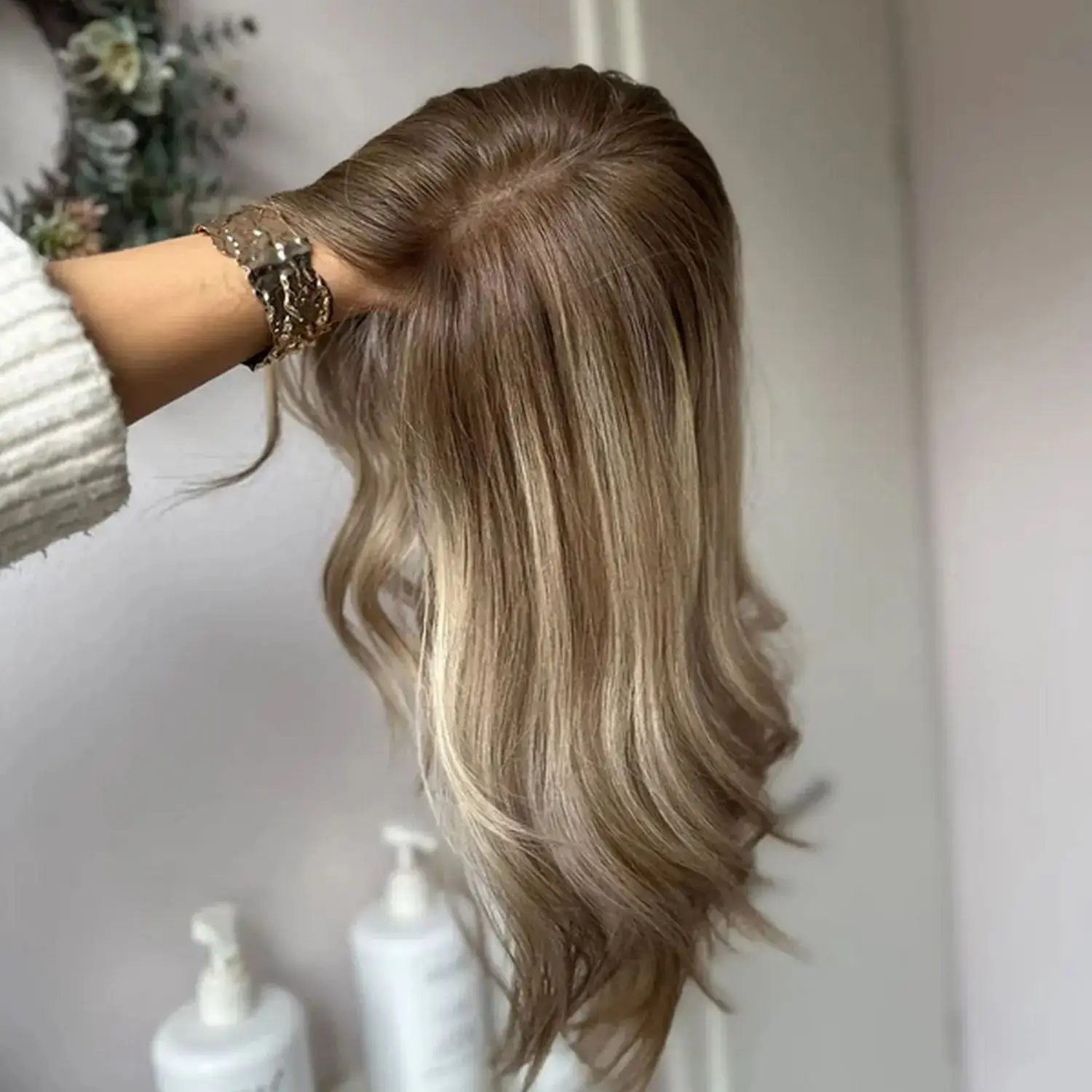 

Premium Fibre Light Blonde Lace Top Wig Soft Highlights Shoulder Wavy Wig Realistic Look Natural Hairline Full Wigs Daily Used