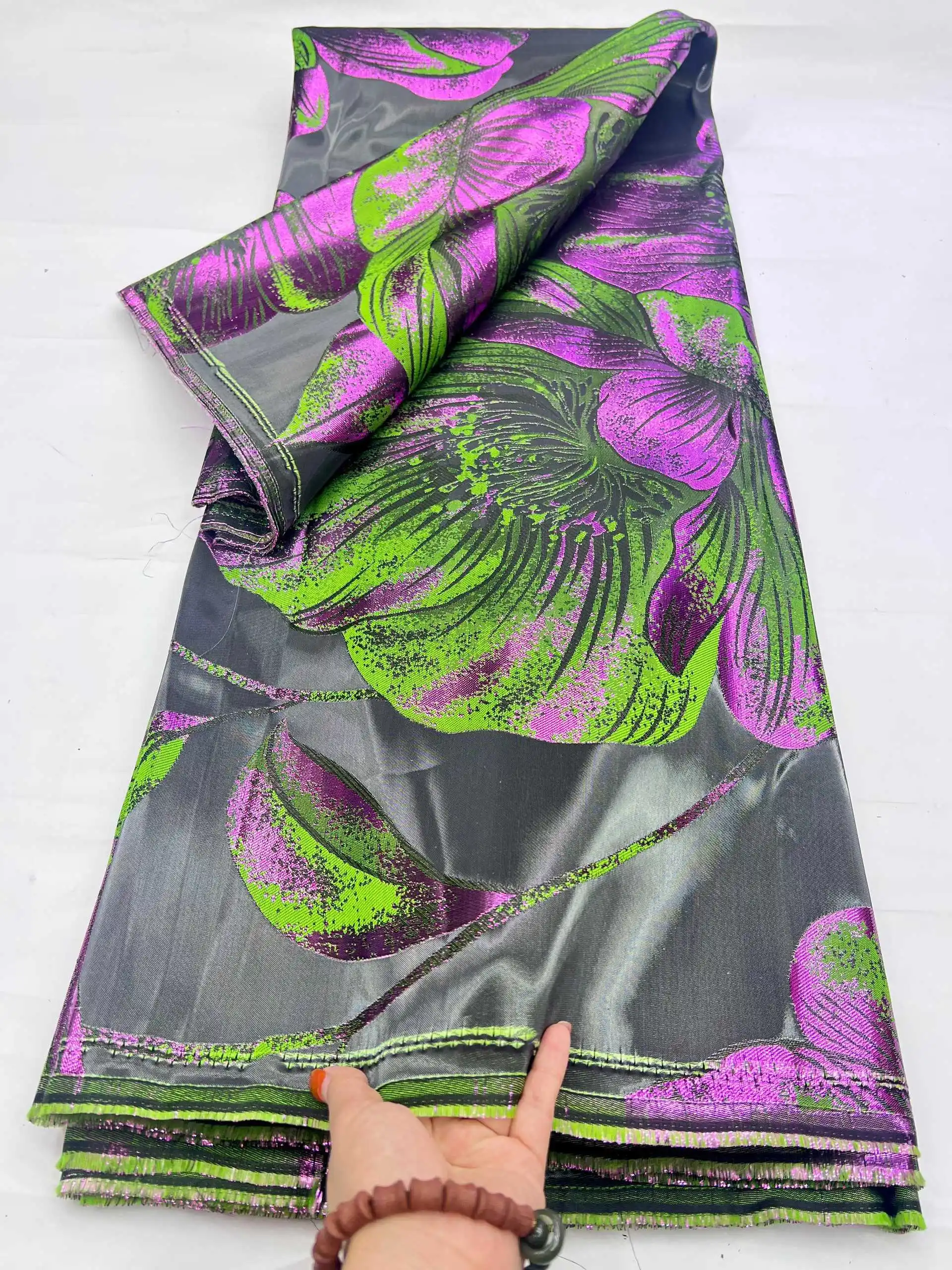 

2026 African Jacquard Brocade Lace Fabric High Quality Nigerian Organza Lace Embroidery Fabric For Party Dress Gown 5 Yards
