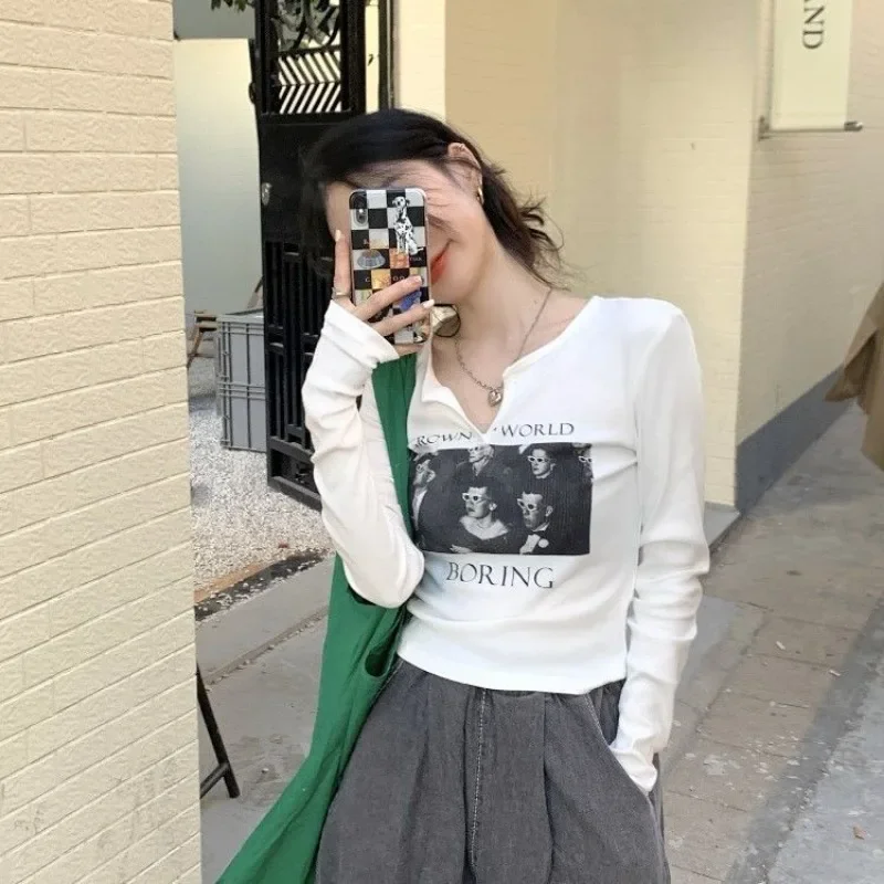 2024 Slim Tshirt V Neck Crop with Print Woman T-shirt Grey Top for Women Clothing Old Coquett Pulovers Sleeves Korea Stylish Tee