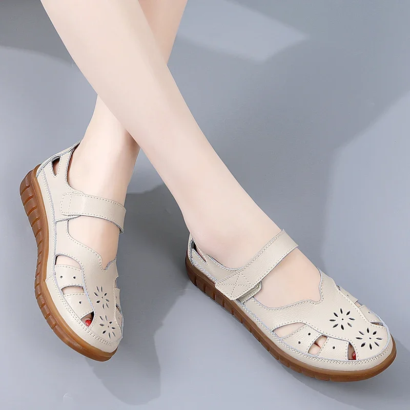 2024 New Summer Women Sandals Ladies Sandals Comfortable Flats Walking Sandals Covered Toe Beach Shoes Woman Footwear