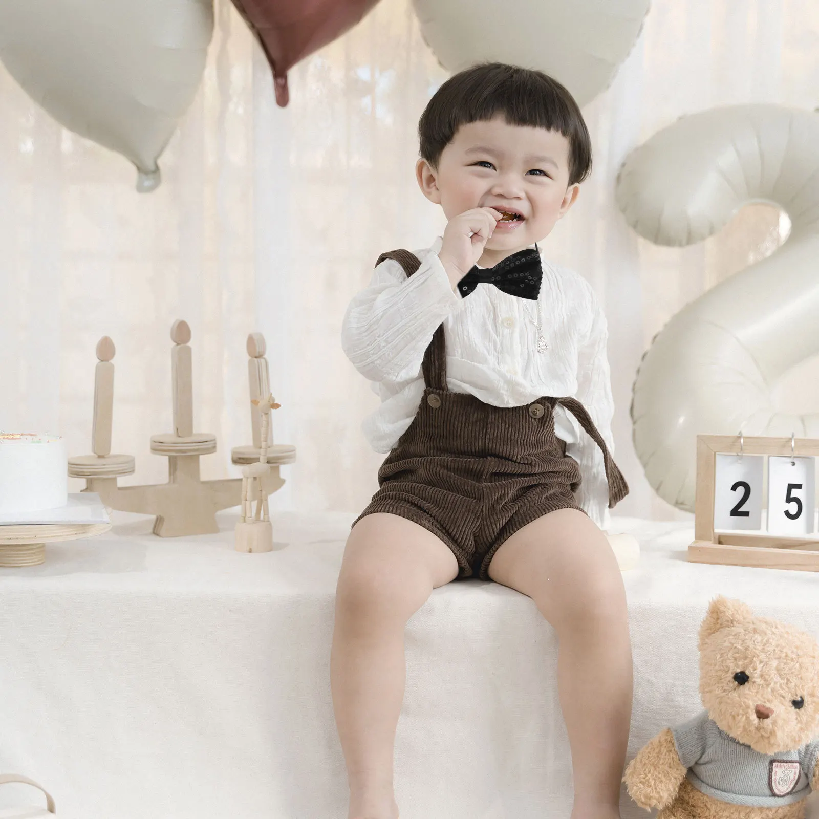 

5Pcs Kids Adjustable Sequin Bow Ties Shiny Pre-Tied Bowtie for Graduation Stage Performance Wedding Banquet Party