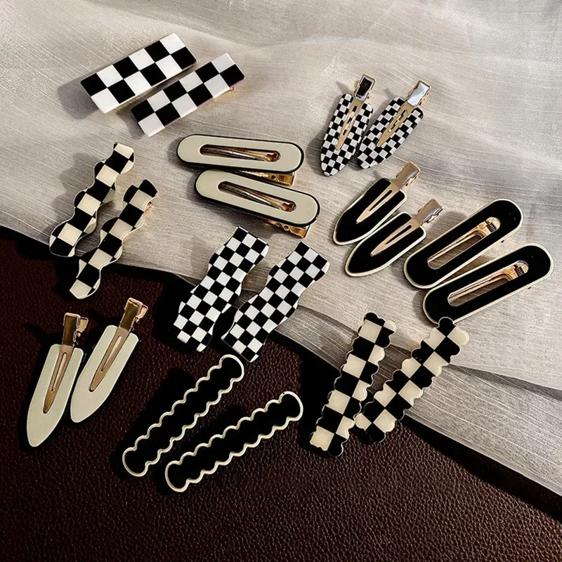

2pcs Black White Checkerboard Hair Clip Girls Korean Women Duckbill Clip Traceless Hairpin Broadside Bangs Clip Hair Accessories