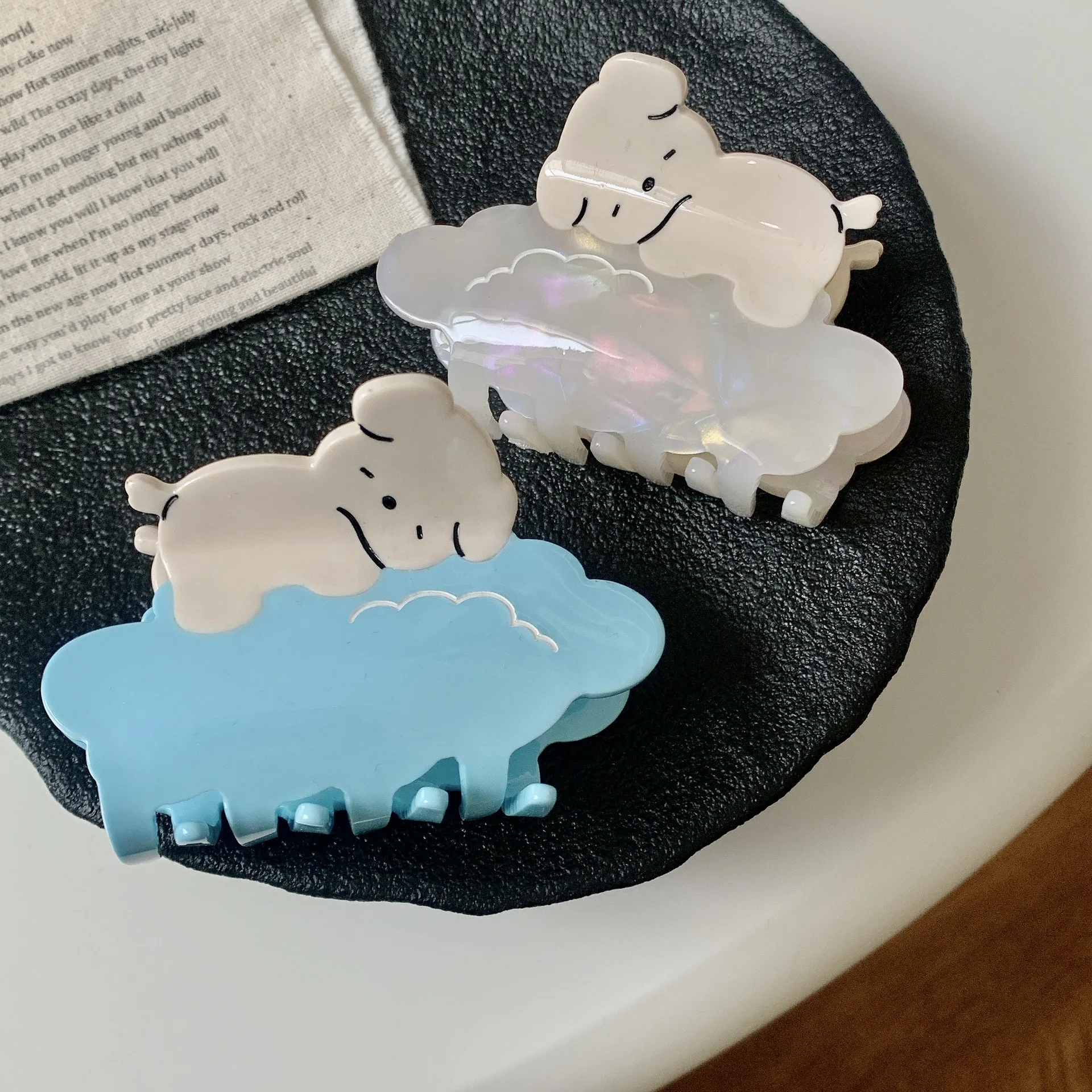 

DuoShang New Sleeping Puppy Cloud Hair Claw Acetate Claw Clips Cute Animal Series Hair Clips Hair Accessories for Women Girls