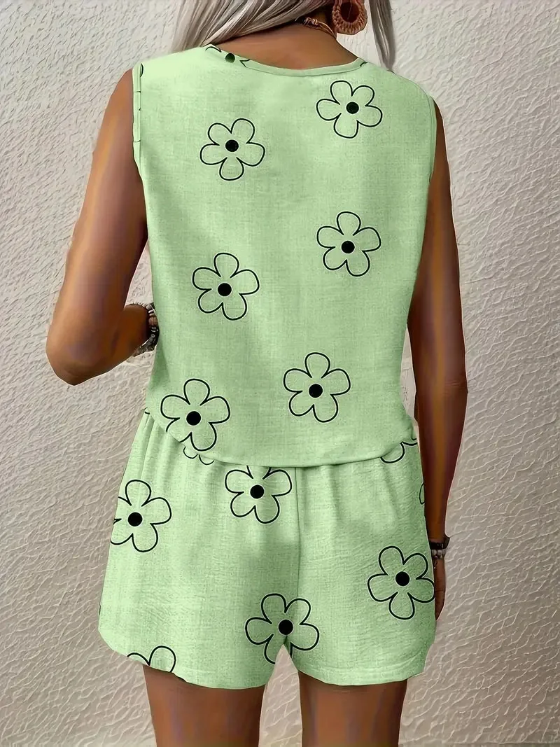 Women's Spring and Summer Fashion Two-Piece Set - Four-Leaf Clover Sleeveless Vest + Four-Leaf Clover Casual Printed Shorts, Suitable for Daily Wear and Vacation Outfits