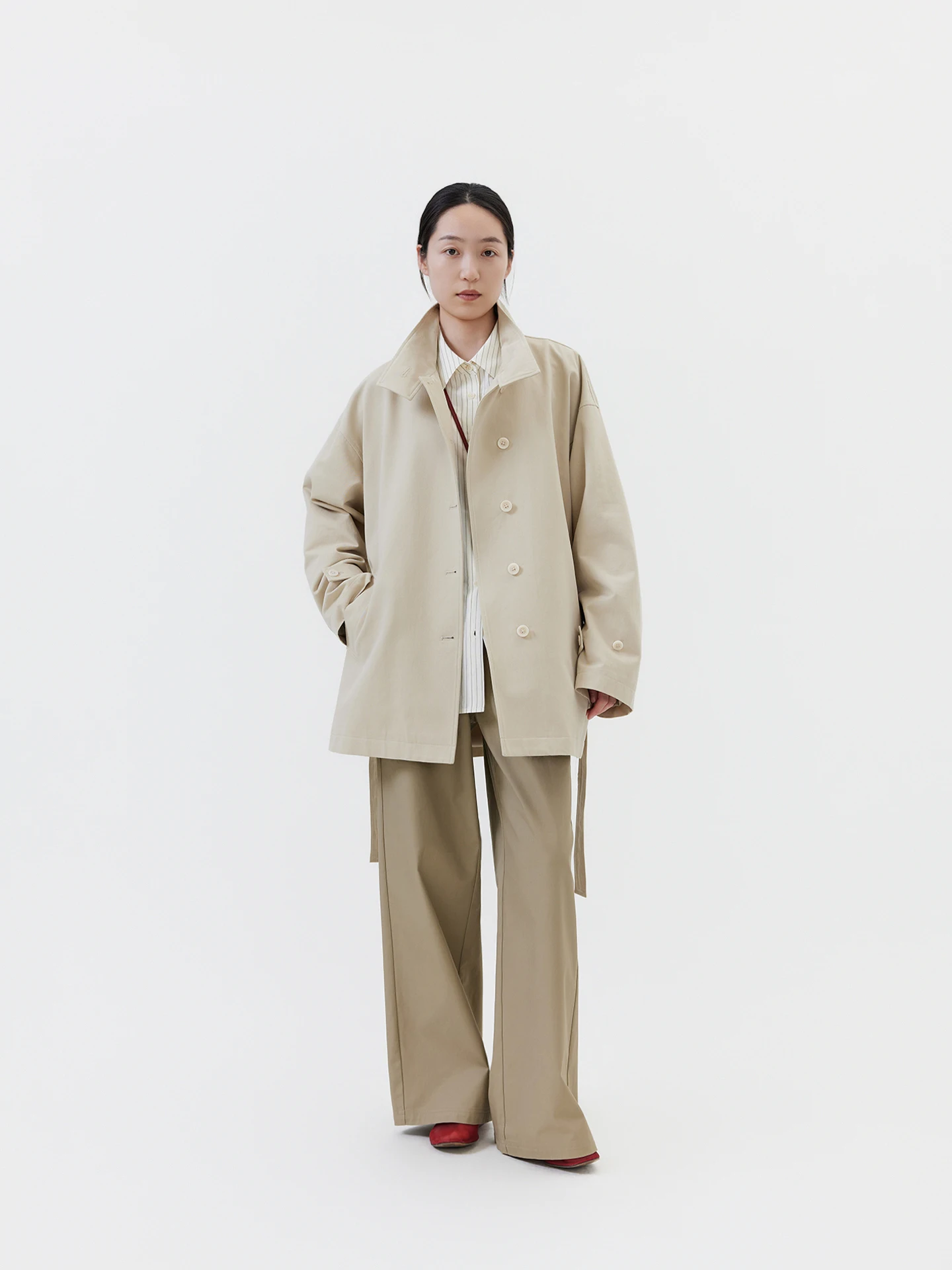 

Пальто-ветровка женское Seei из 100% хлопка с регулируемым поясом и застежкой на одну пуговицу, рукава до плеча