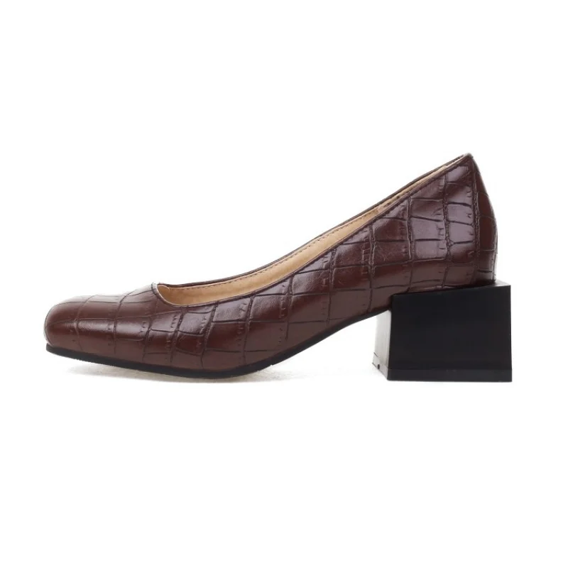 Light Weight  Square toes  Mixed Colors  Big size  shoes for women new styles  Square heel   Slip-On