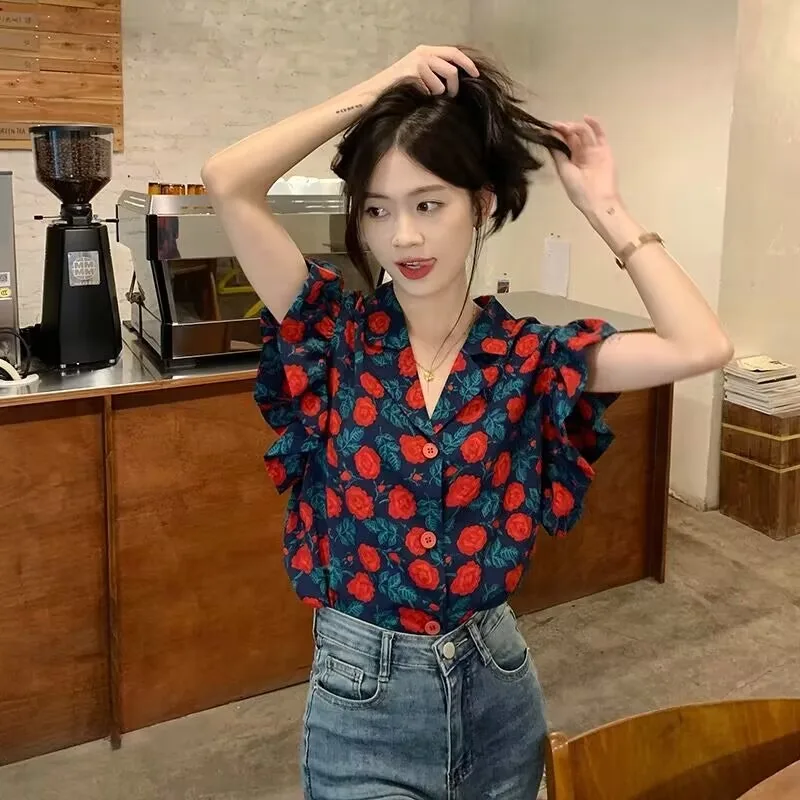 

Retro Hong Kong Sle Floral Print Chiffon irt Women's Summer ort Sve V-Ne Sweet Sle Button Closure Flng Sve Top