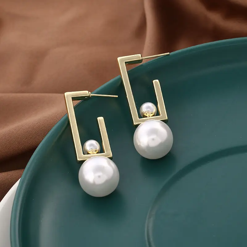 New Trend, Fashion, Exaggerate, High Grade, Small Fragrance, Three in One Women's Pearl Earrings