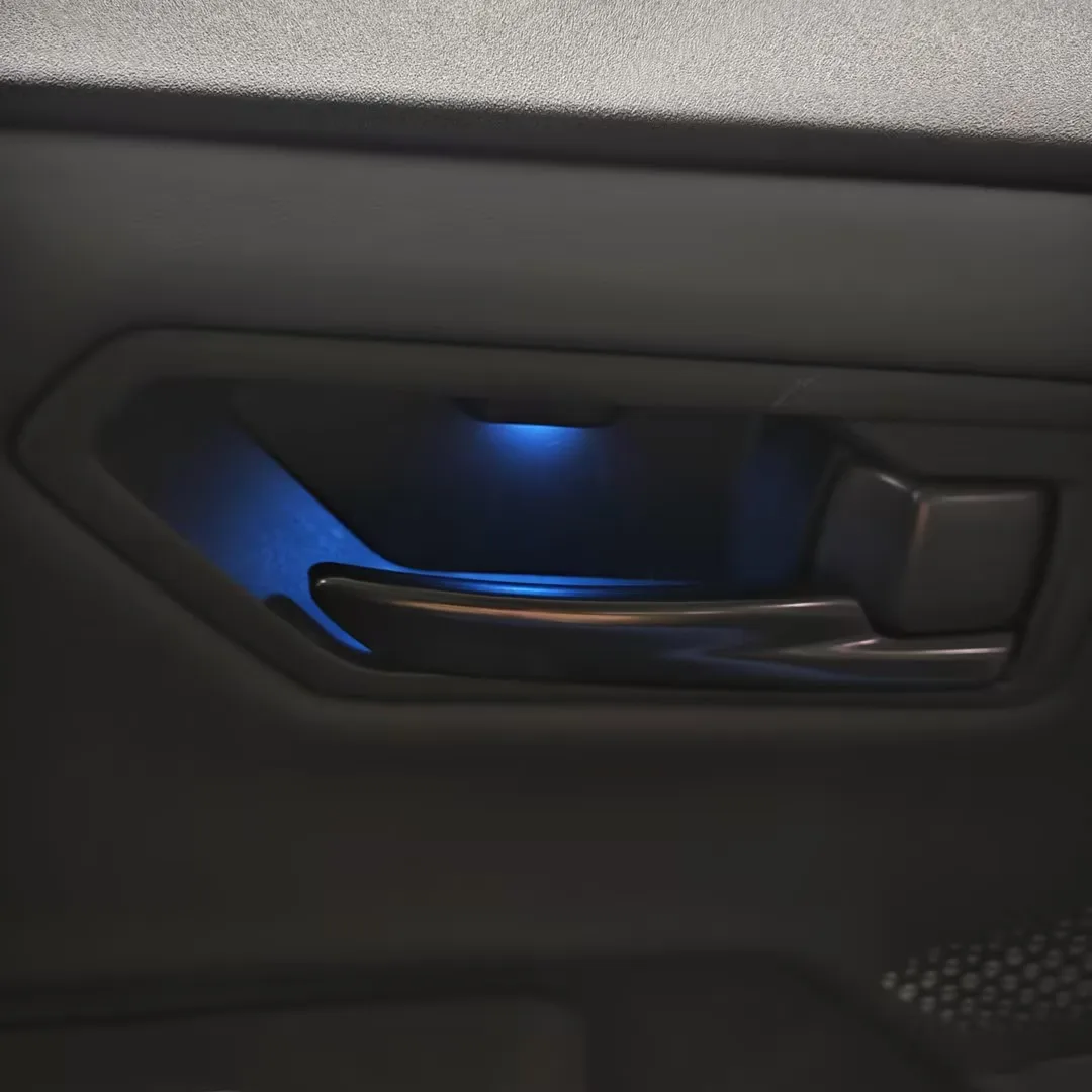 Neue Hochwertige Innenausstattung für Toyota RAV4 XA60 2026: Türgriffschalen mit LED-Beleuchtung, 4 Stück – Detail 18