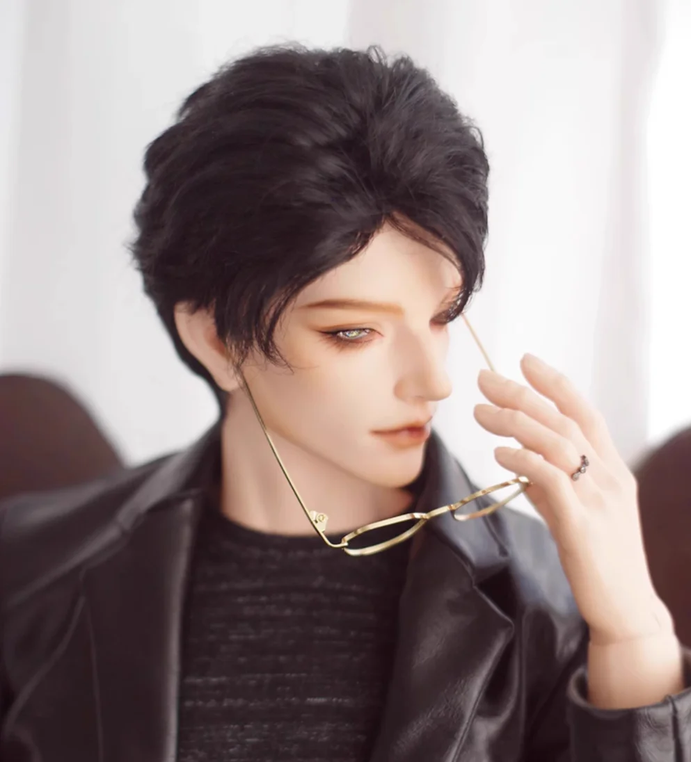 bjd doll wig is suitable for 1/4 and 1/3 size faux mohair, slightly curly short hair with a backhead