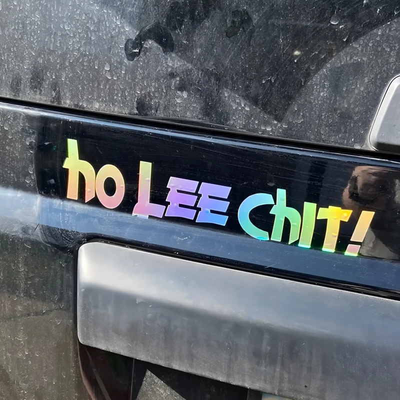 شارات "Ho Lee Chit" وملصقات ممتصة للصدمات ومبتكرة ومضحكة لمحبي الرسوم المتحركة، جودة عالية لسيارات الشاحنات والدراجات النارية وأجهزة الكمبيوتر المحمولة
