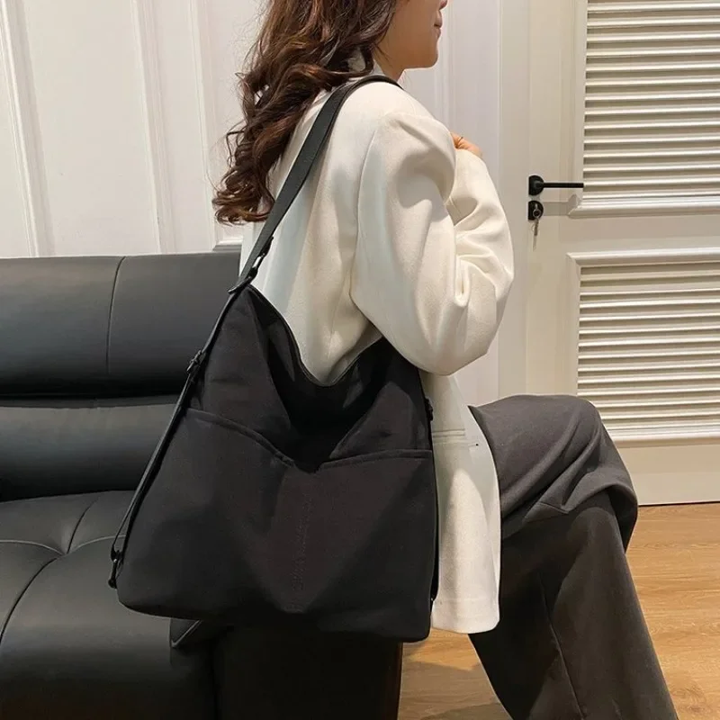 

Artifact Vintage Leather Handbag For Women Luxury Designer Crossbody Bag Large Capacity Unique Minimalist Historical Diaper Bag
