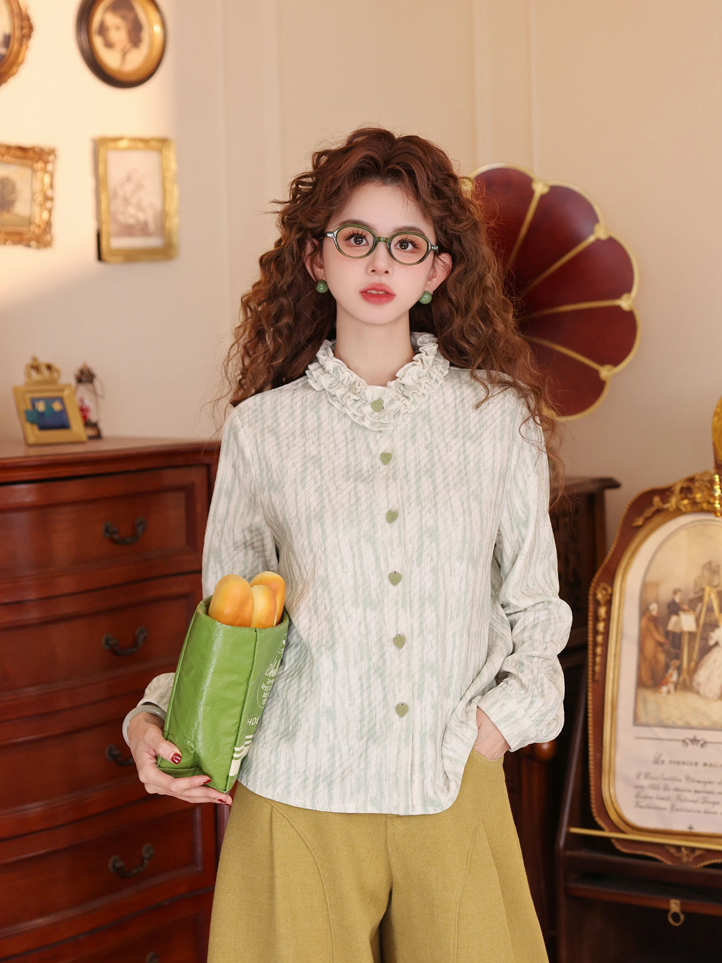 

Chen Jiajie Long Sve Ladies irt Inner Wear Design Unique Beautiful Autumn Winter Top Vintage Straight Cut Knitted Polyester