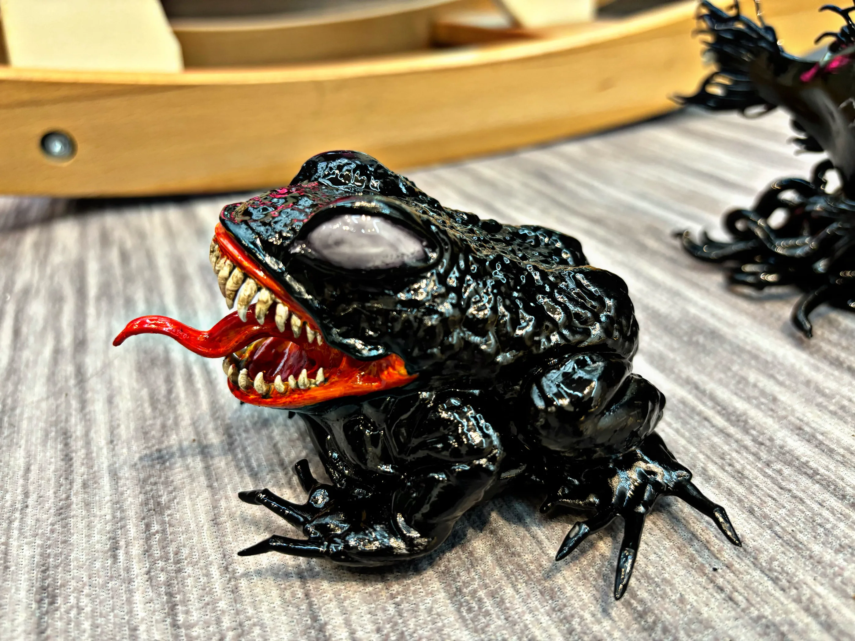 

Marvel Venom 3 Last Dance Symbiote Frog Resin Collectible Figure Desktop Ornament Statue Gift For Marvel Comic Movie Fans
