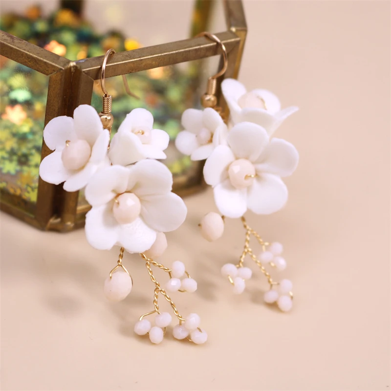 White Ceramic Flower Millet Beads High Quality Bridal Earrings Wedding Pendant Earrings Bridal Fashion Ladies Jewelry