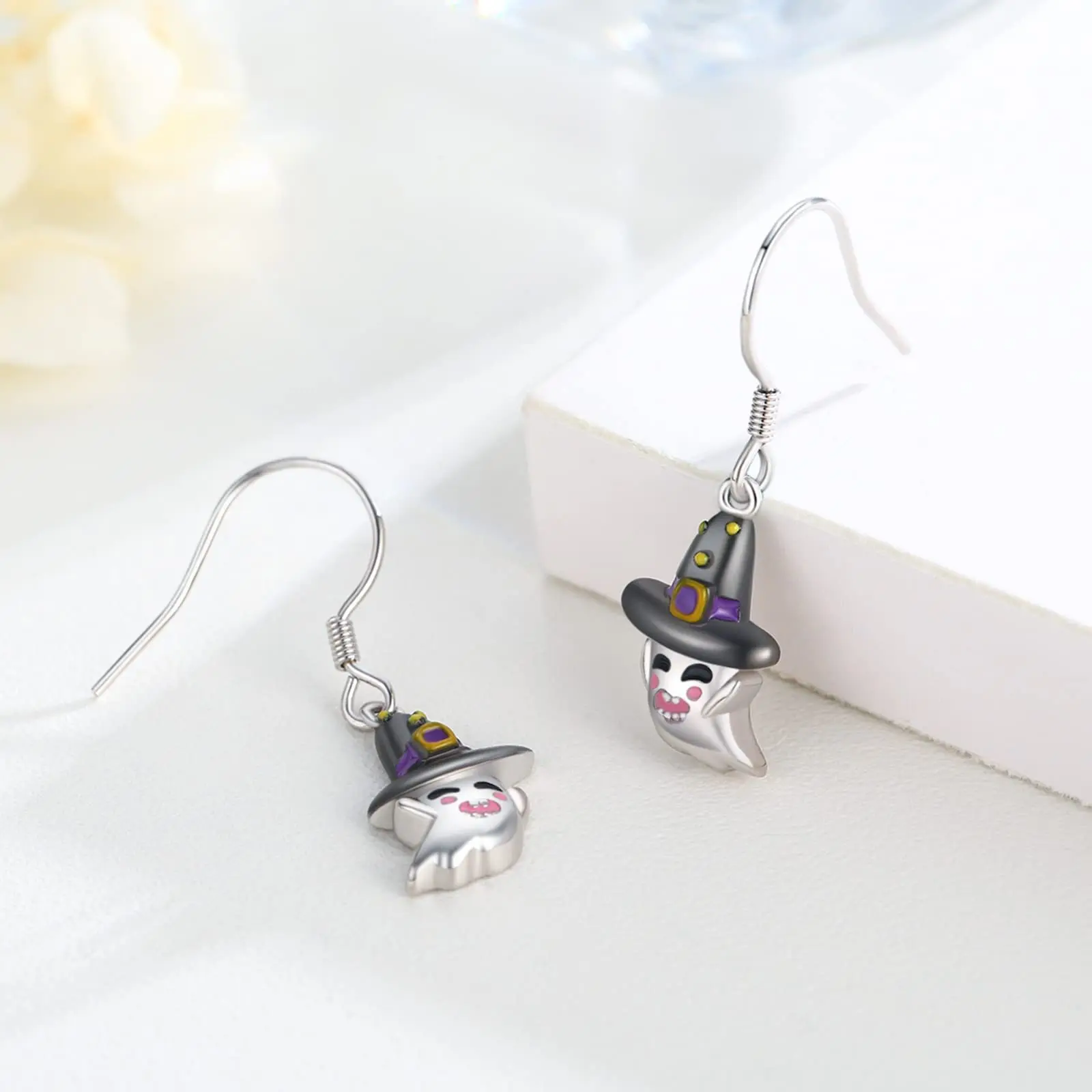 Europe and America Silver Color Enamel Witch Hat A Ghost Necklace with A Cute Expression Necklace UNISEX Halloween Necklace