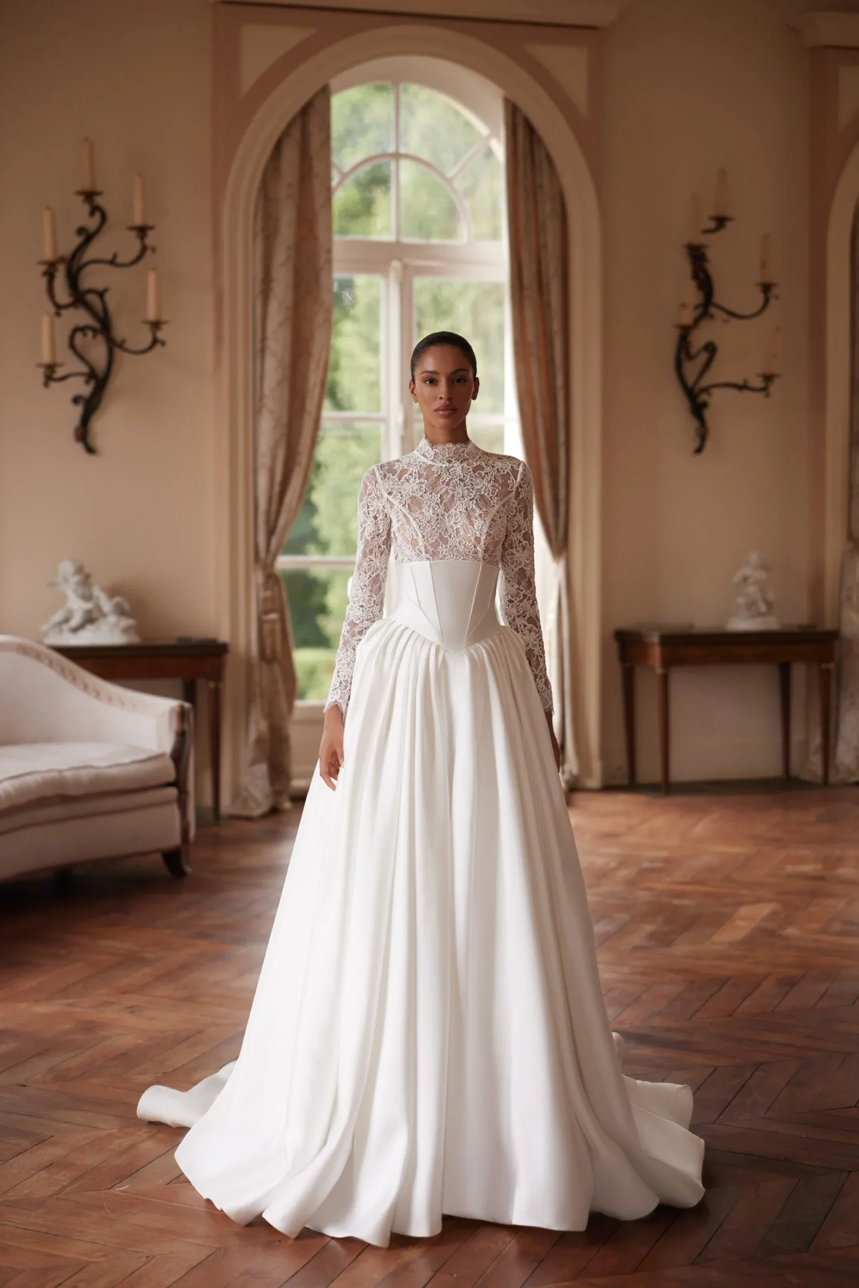High Neck Long Sleeve Lace Wedding Dress Detachable Satin Ball Gown Long Train Corset Back Bridal Gown Custom Made Custom Size