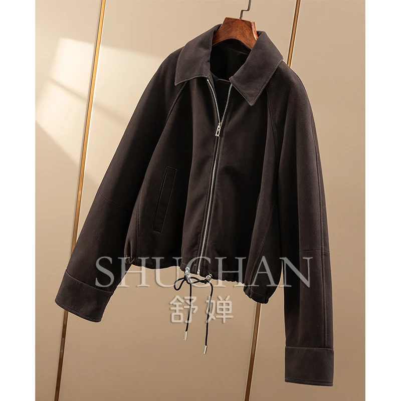 高価な軽くコーティングされたレザージャケット女性用 33E4 本革アブリゴス ムヘール インヴィエルノ 2025