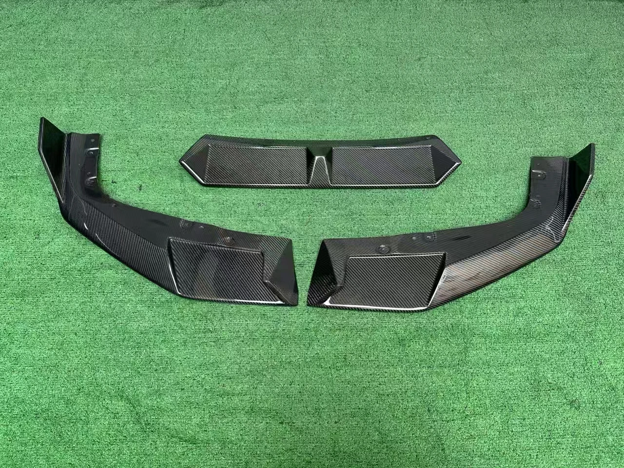 

High Quality Carbon Fiber LD Style Front Bumper Lip For X5M F95 LCI 2024+