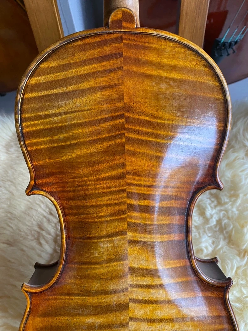 30 عامًا من كمان خشب التنوب الأوروبي 4/4 خشب القيقب منقوش بالنمر الغني نسخة سترايوس 1715 كمان احترافي مع حافظة