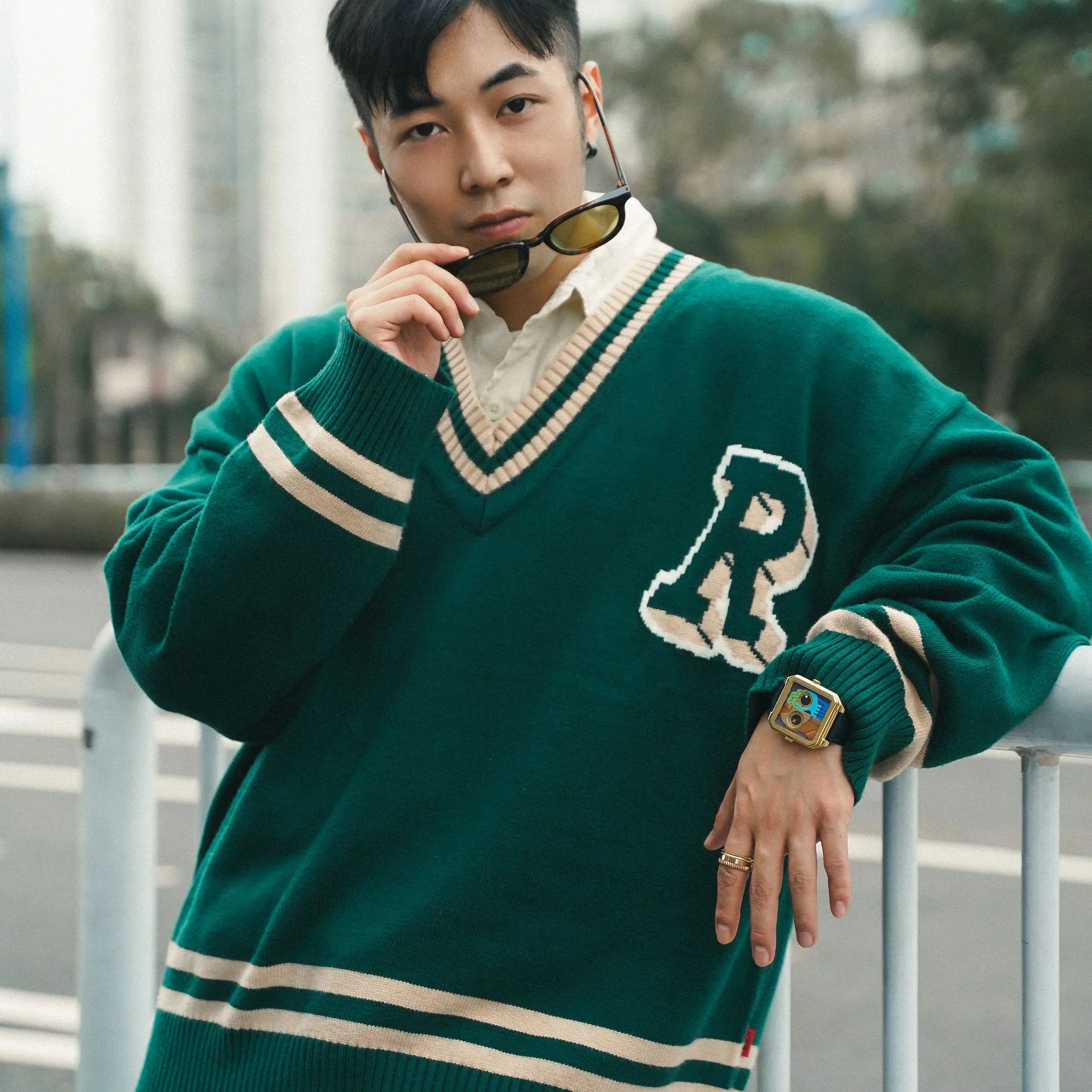 นาฬิกา Happie ดีไซน์ทันสมัย กลไกควอตซ์ญี่ปุ่น สำหรับผู้ชายและผู้หญิง กันน้ำ แฟชั่น ยูนิเซ็กส์ นาฬิกาข้อมือ หน้าปัดทรงสี่เหลี่ยมลายการ์ตูน