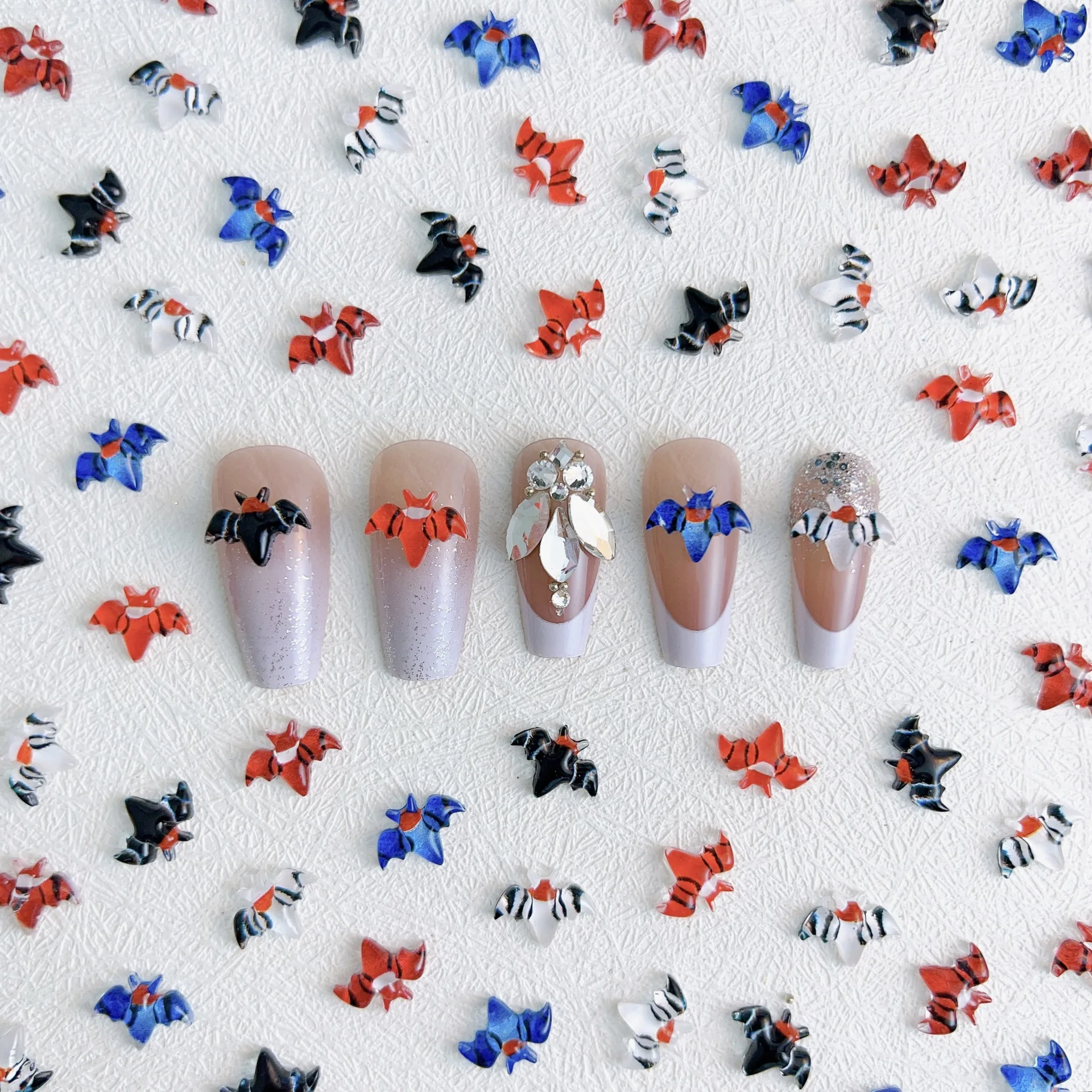 ハロウィンコウモリネイルチャーム樹脂3Dダークシリーズコウモリデザインネイルデコレーション用品パーツDIYインネイルアートアクセサリー20個