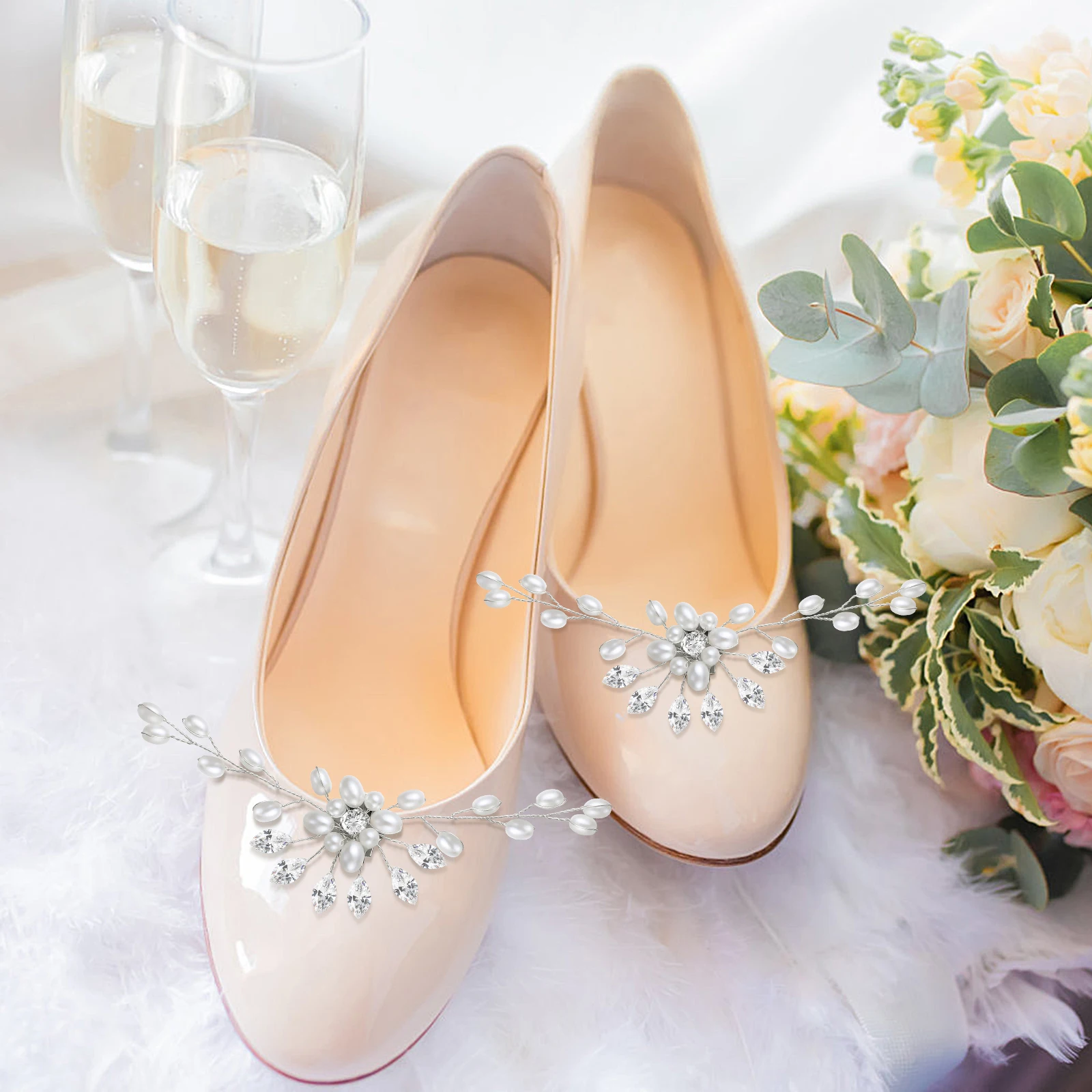 

2pcs Pearl Rhinestone Shoe Clips Crystal Buckles Durable Decorative Accessories Women Flats Sandals Party Wedding Storage