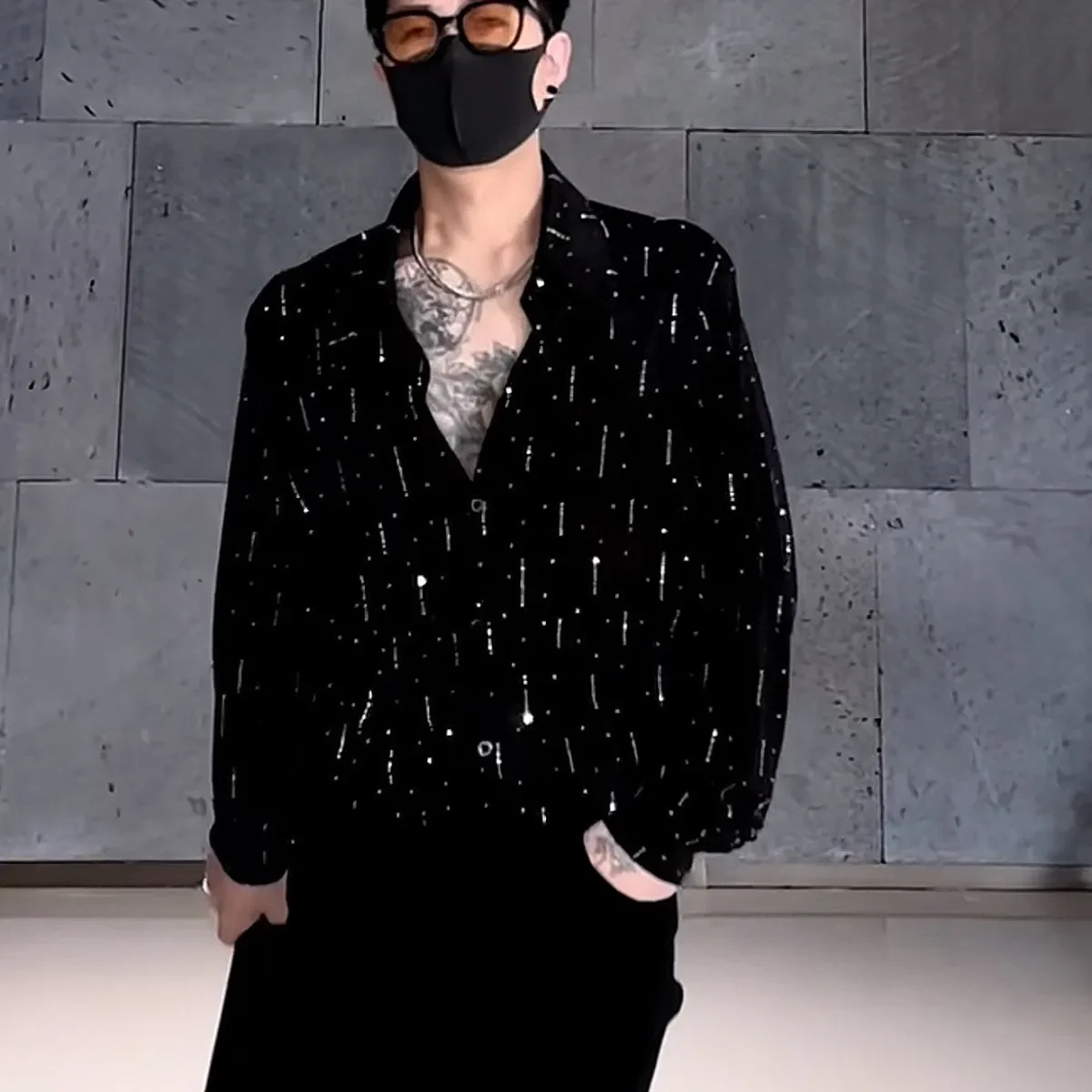 

2026 весна-лето новая эластичная мужская рубашка со стразами, элегантная модная повседневная универсальная блузка свободного покроя ​