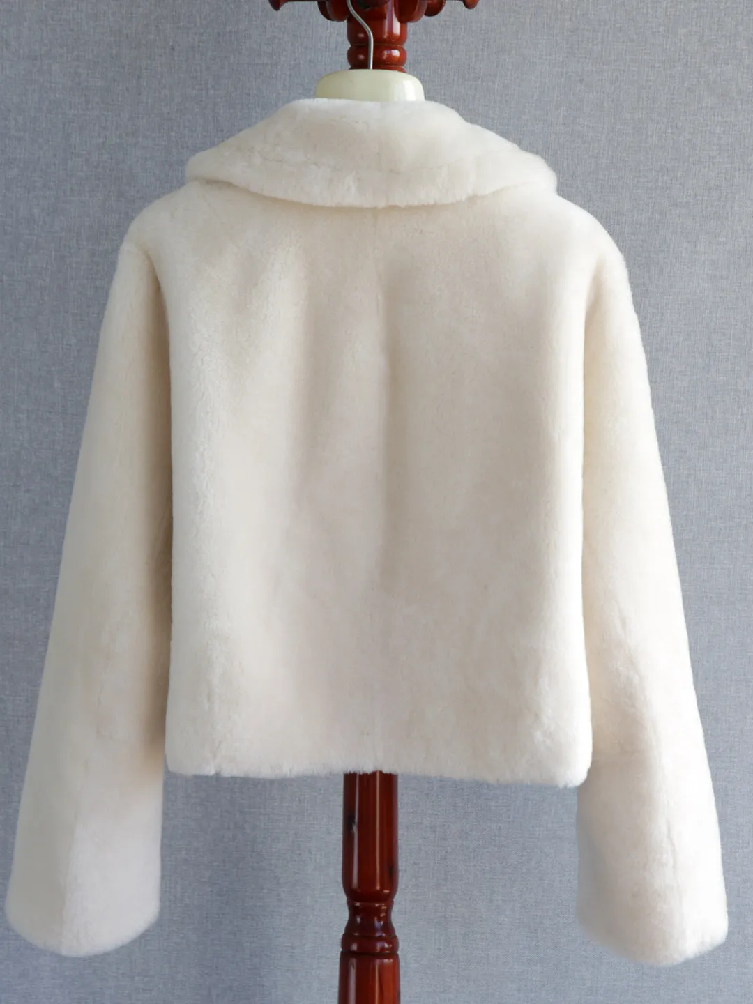 2025, importierte Jacke aus australischer Merinowolle, kurzes Revers, Silhouette, Pelz, integrierter Damenpelzmantel