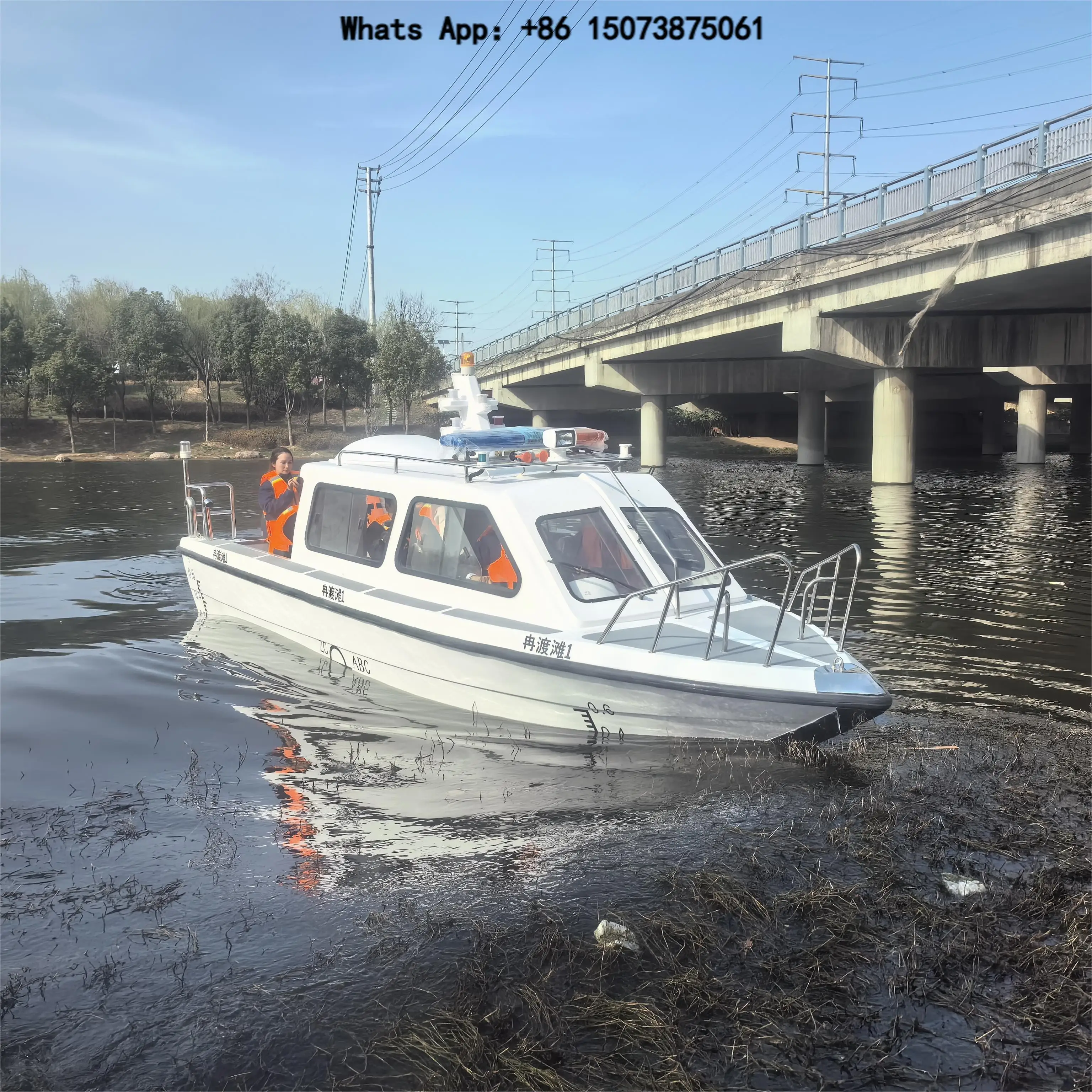 Directly Factory Low Price Tourism Leisure Boat Cruise Ship for Entertainment with Closed Roof windows Glasses