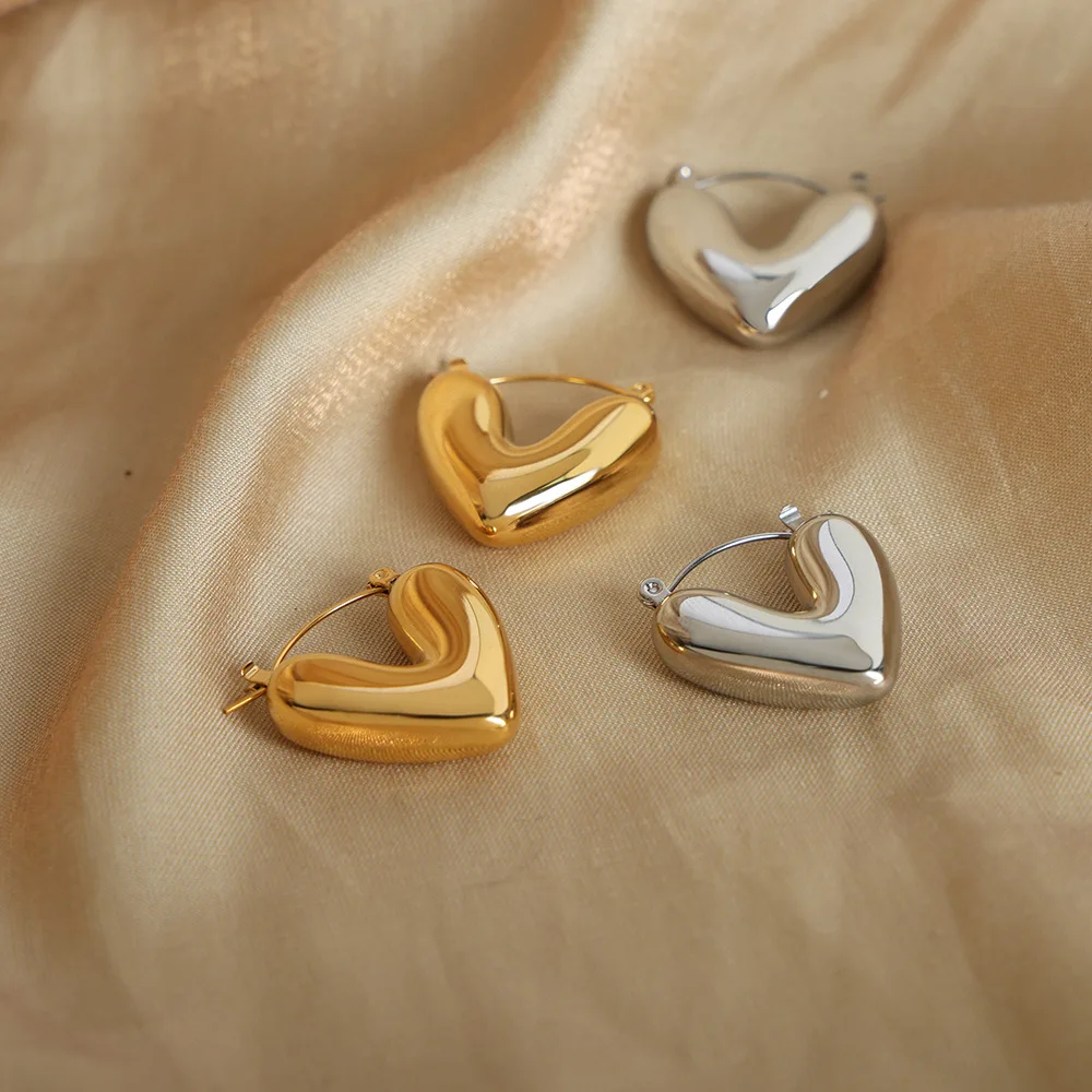 

Fashionable Simple Heart Design Jewelry Earrings Stainless Steel 18k PVD Gold-plated Waterproof Ear Rings Accessories