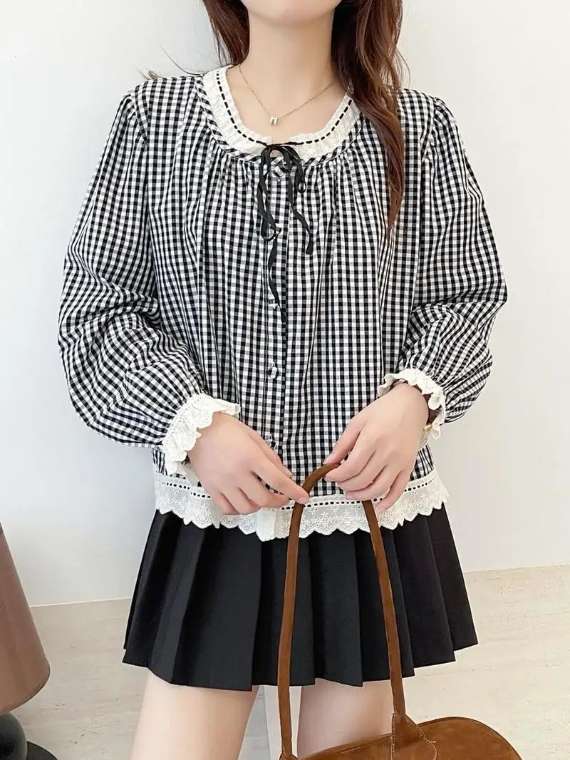 Neues 2025, Winter-Baumwoll-Langarmshirt, Damen-O-Ausschnitt, karierte Spitze, Patchwork, Mori Girl French OL Vintage, lockere Bluse T5N790CC
