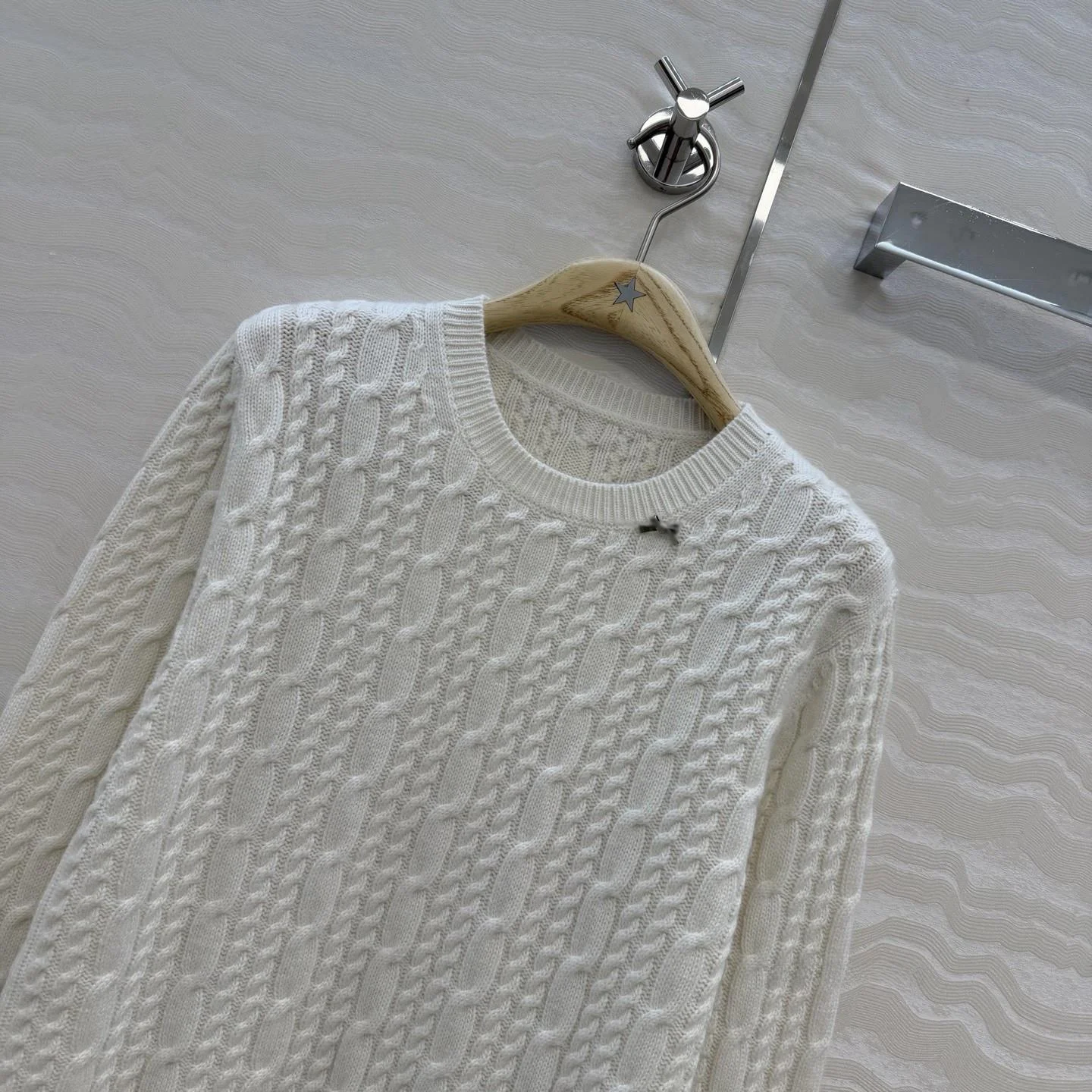 

Casual round Neck Long Sleeve Knitted Top Pure Color Versatile Style Spring 2026 New Arrival Women's Fashionable Sweater