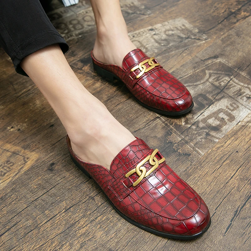 جلد أسود للرجال نصف أحذية للرجال أحذية الحفلات أحذية مصممين غير رسمية أحذية بدون كعب أنيقة شباشب سوداء فاخرة صيف جديد