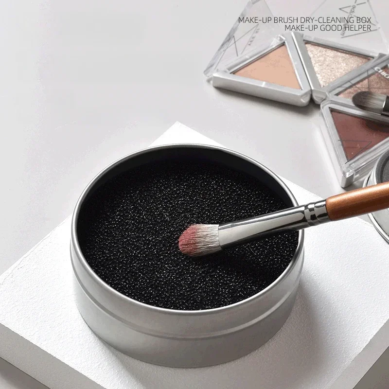 Makeup Eyeshadow Brush Dry Cleaning Sponge Box Activated Carbon Sponge Quick Cleaning Makeup Brushes Cleaner Makeup Accessories