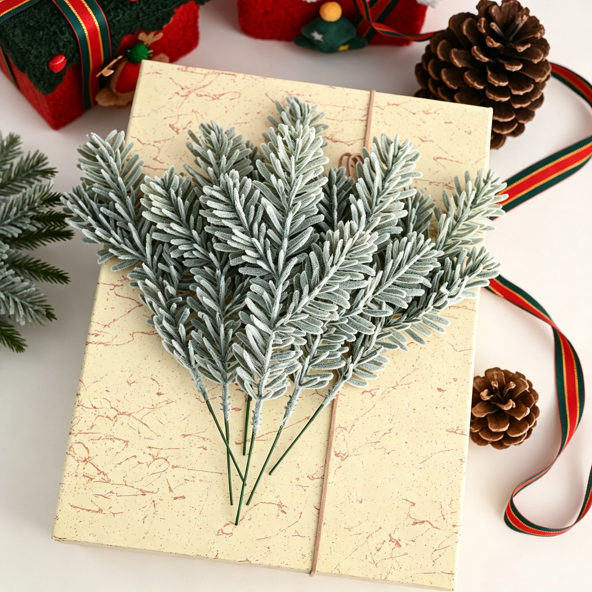 5/10 Stück künstliche Pflanzen, Weihnachtsbaum, Tannennadeln, Heimdekoration, Tischdekoration, für den Außenbereich, Garten, Hof, Scrapbooking, DIY-Geschenk, Süßigkeitenbox