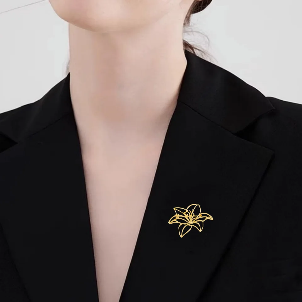 

High end hollowed out lily flower brooch, feminine style suit, minimalist brooch