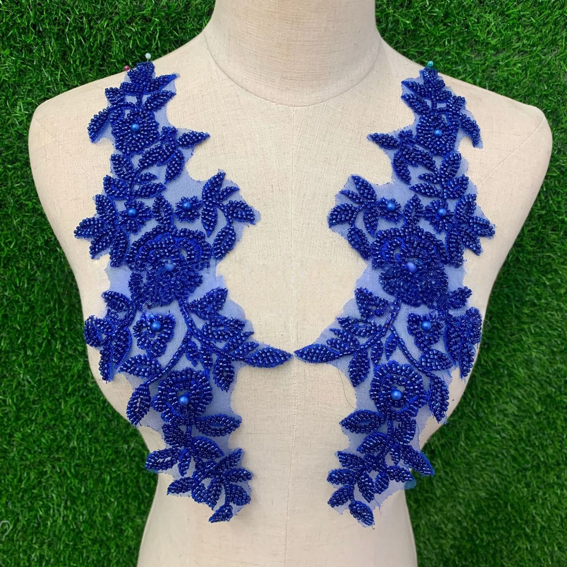 18 Colors Embroidered Floral Leaf Appliqued Flat Embroidered Lace Large Floral Trims for Wedding Dress Decoration Accessories